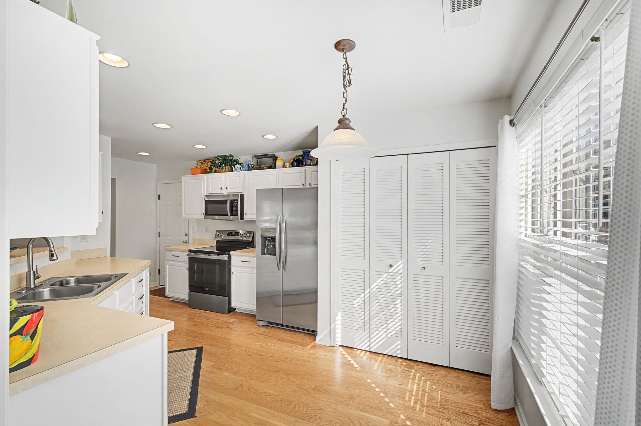 553 Wheatfield Way