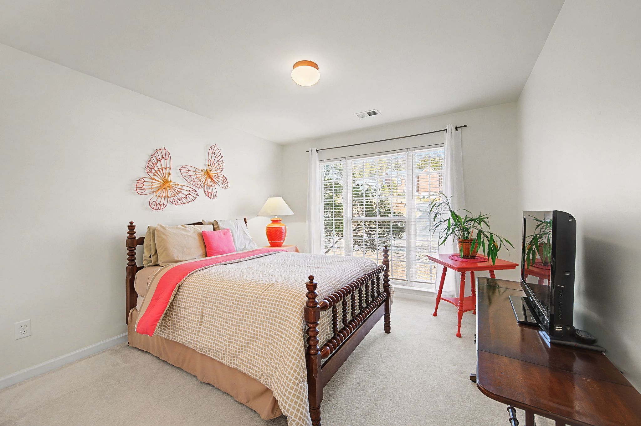553 Wheatfield Way