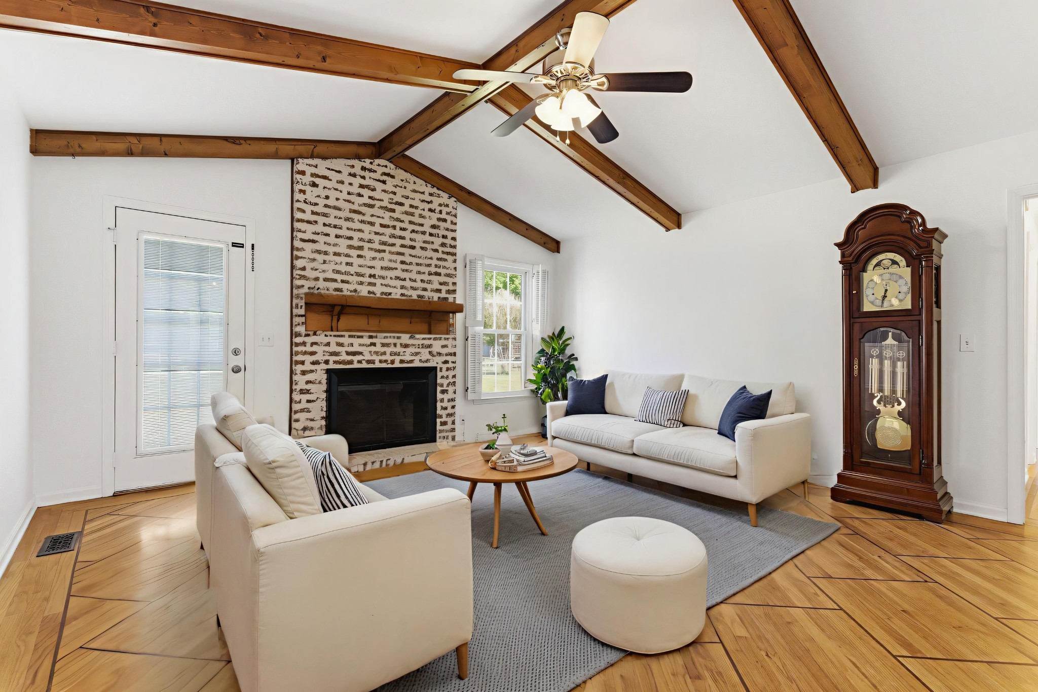 9837 Roanoke Drive