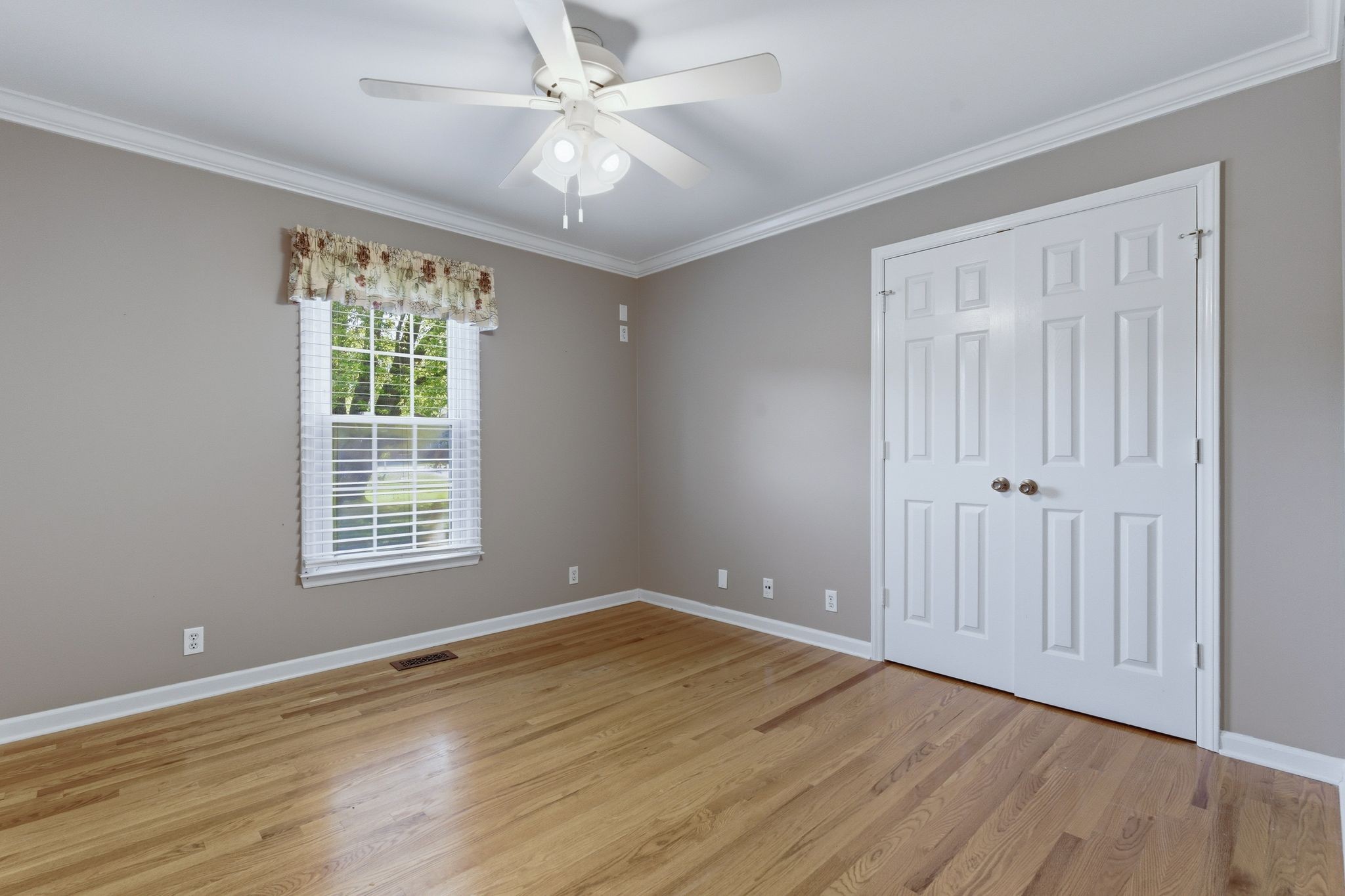 9837 Roanoke Drive