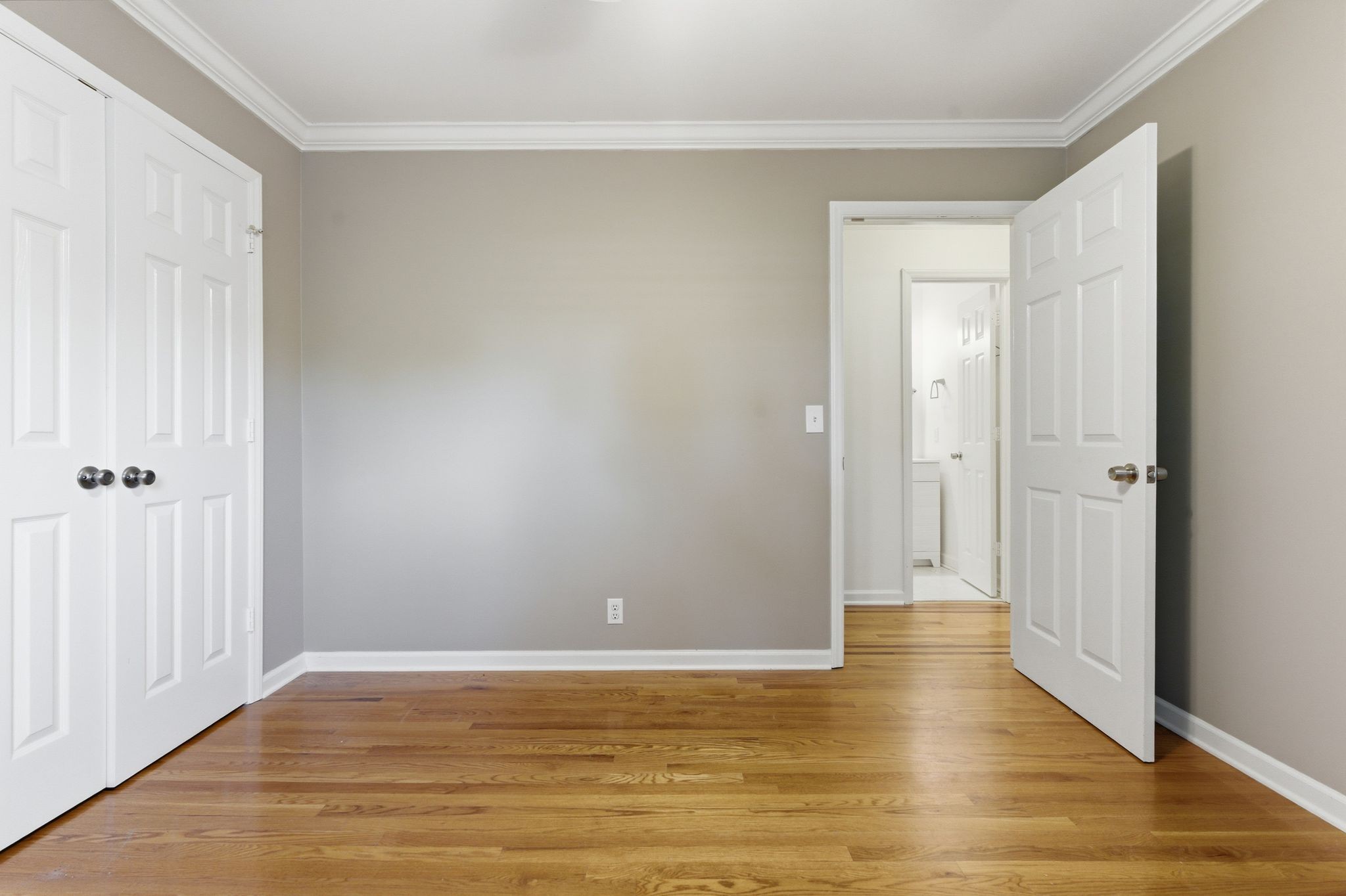 9837 Roanoke Drive