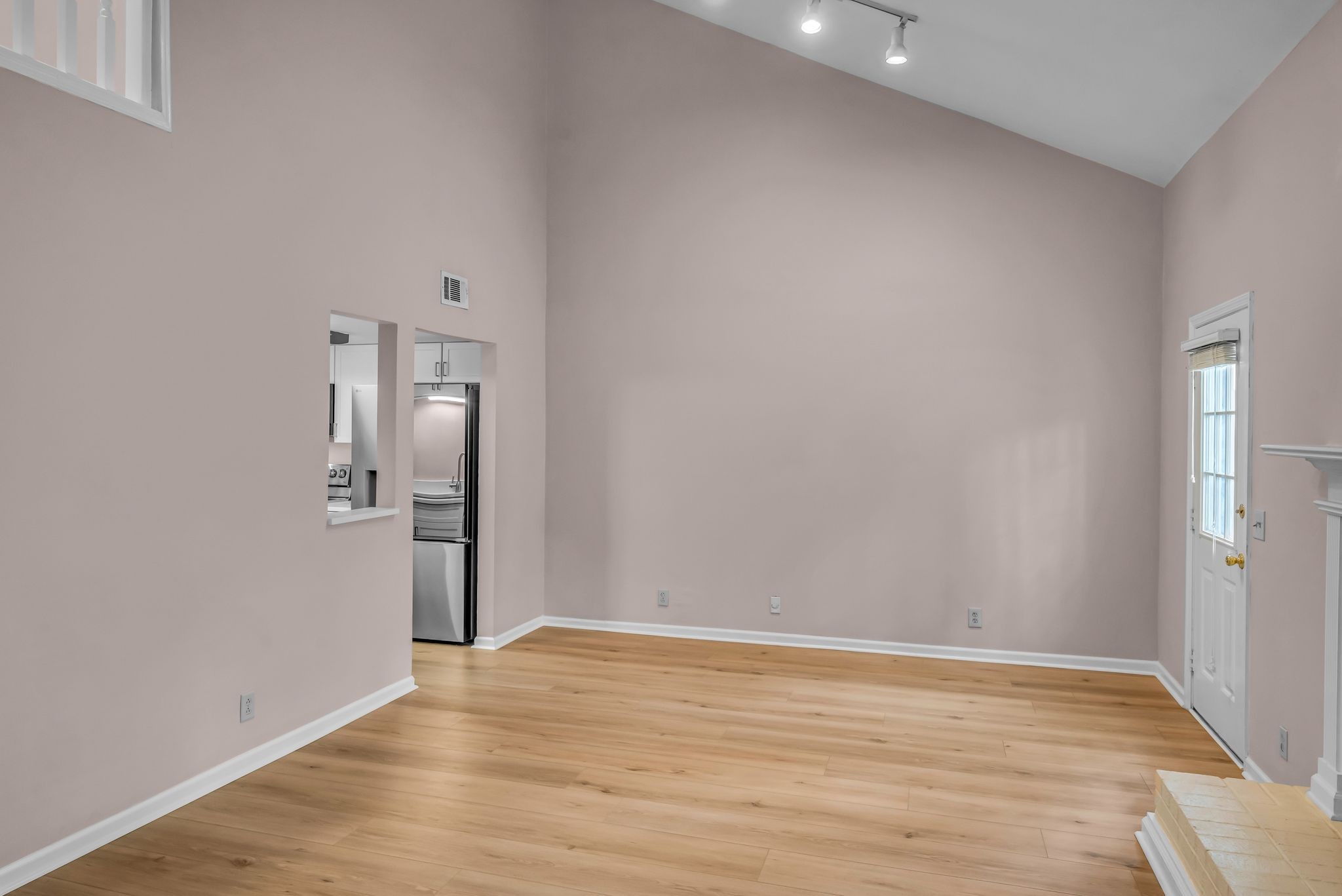 1129 W Main St Unit: 23