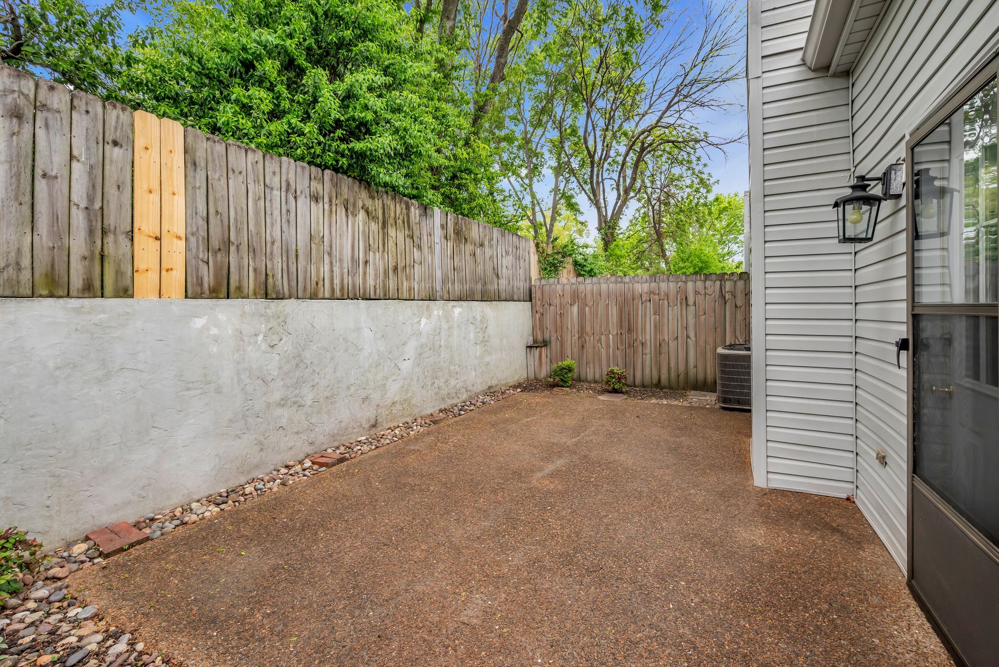 1129 W Main St Unit: 23