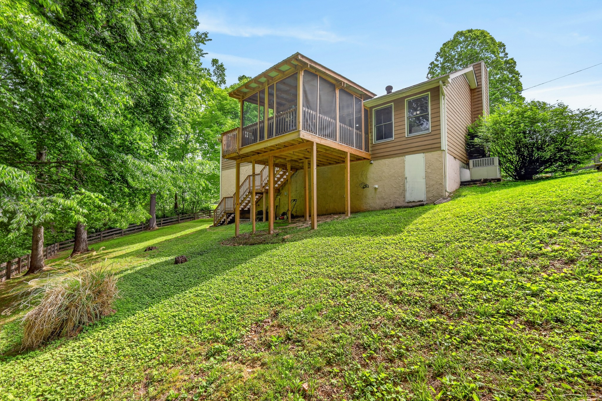 722 Lone Oak Dr