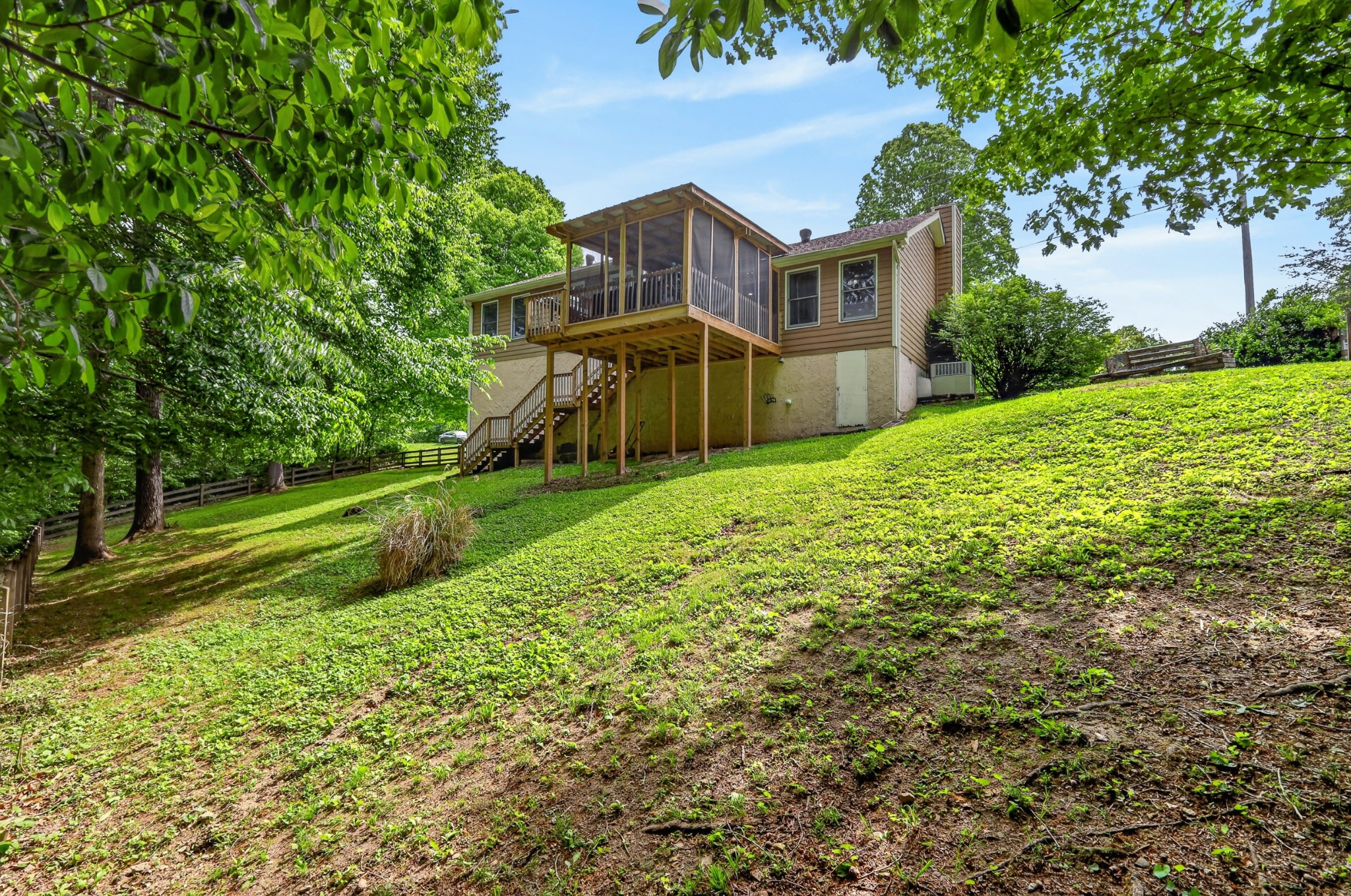 722 Lone Oak Dr