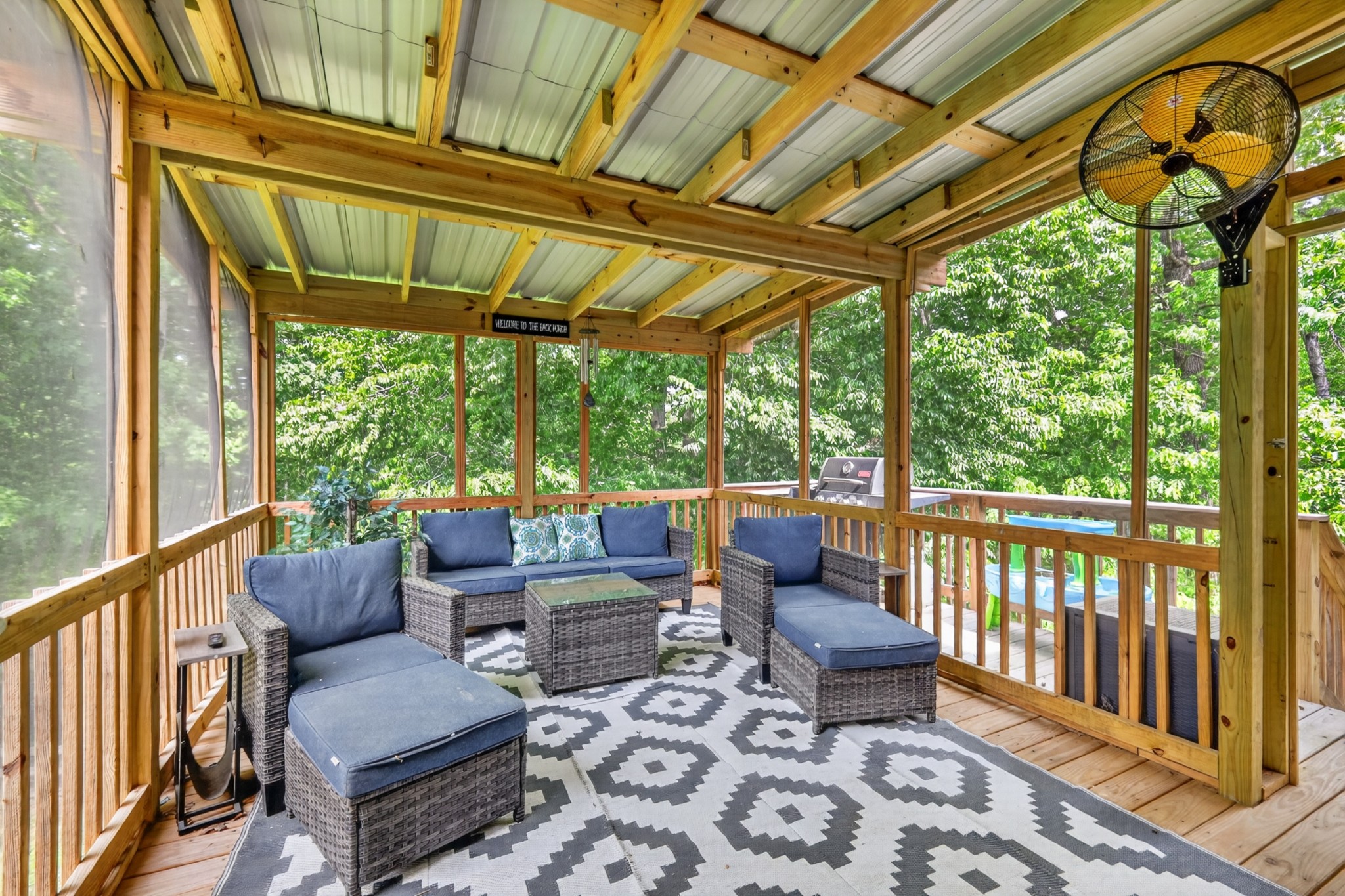 722 Lone Oak Dr