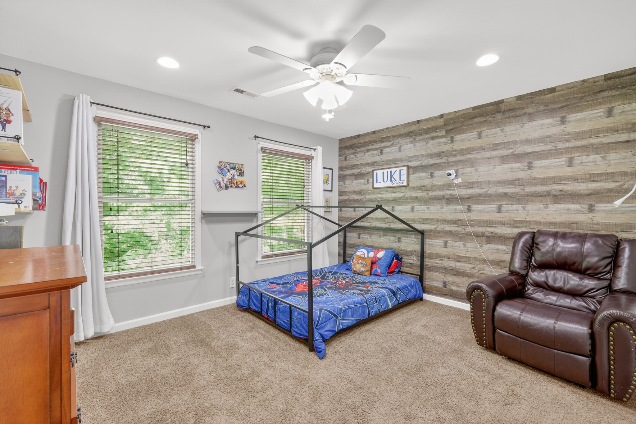 722 Lone Oak Dr