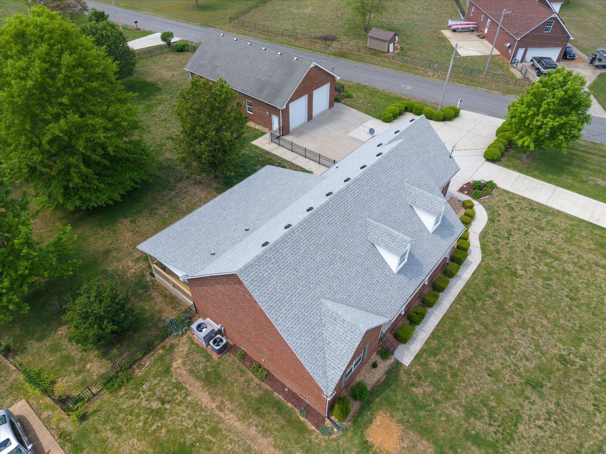 637 Coopertown Rd