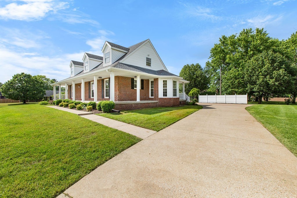 754 Veterans Pkwy