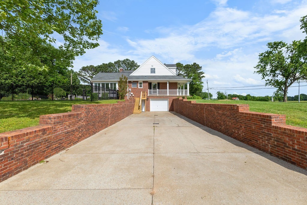 754 Veterans Pkwy