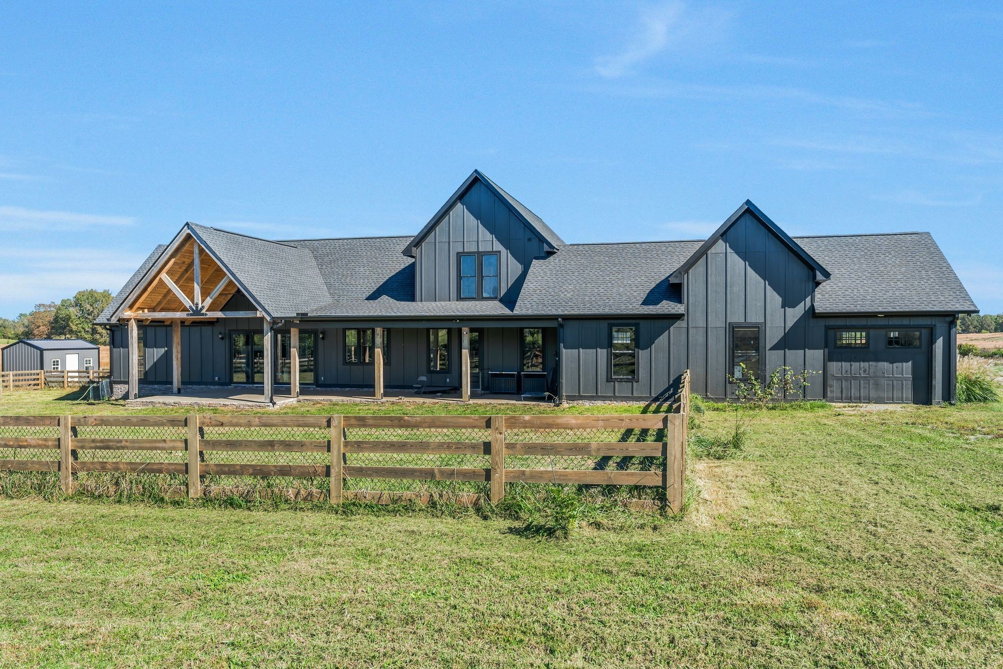 128 Emma Ln
