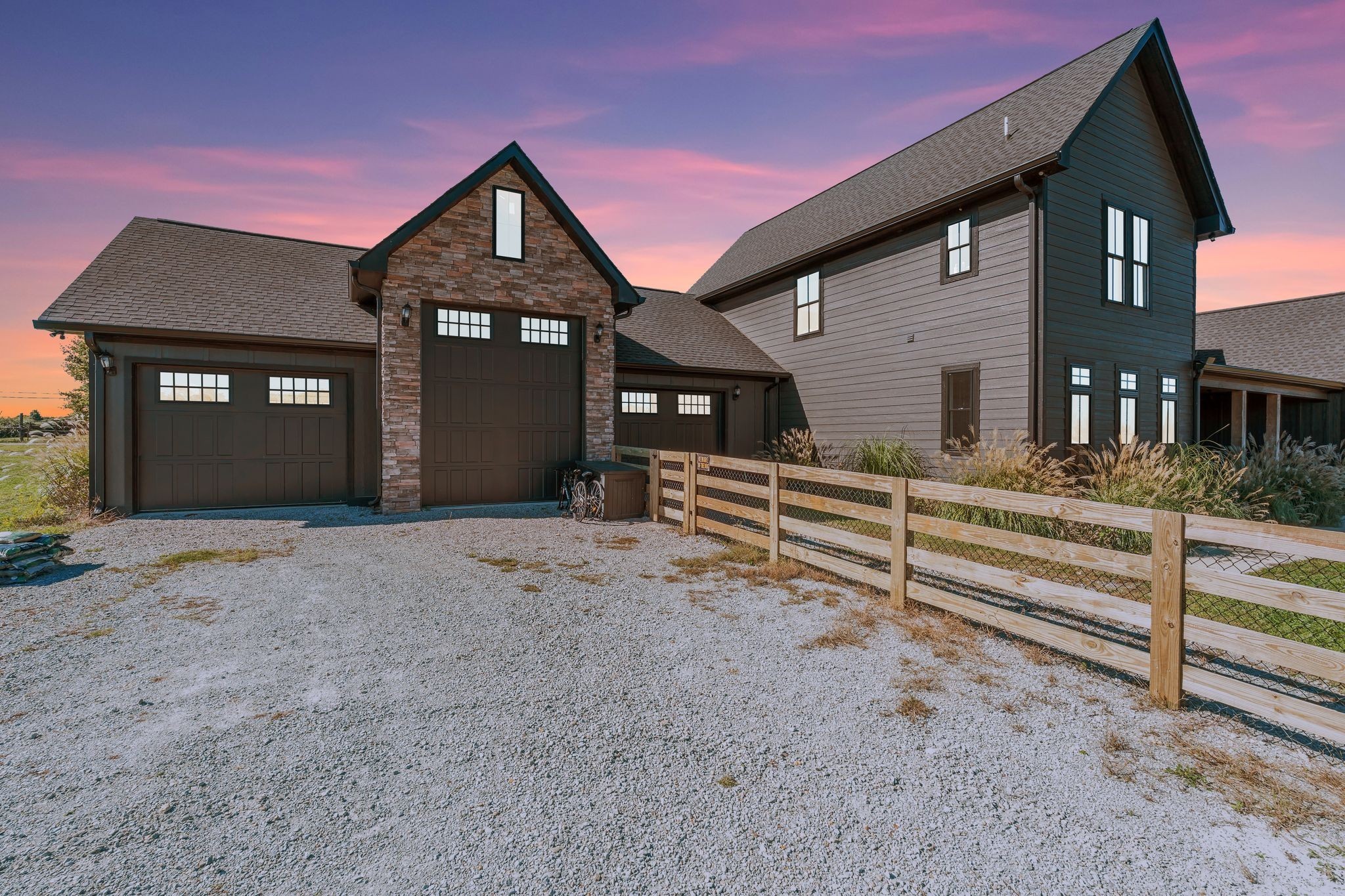 128 Emma Ln