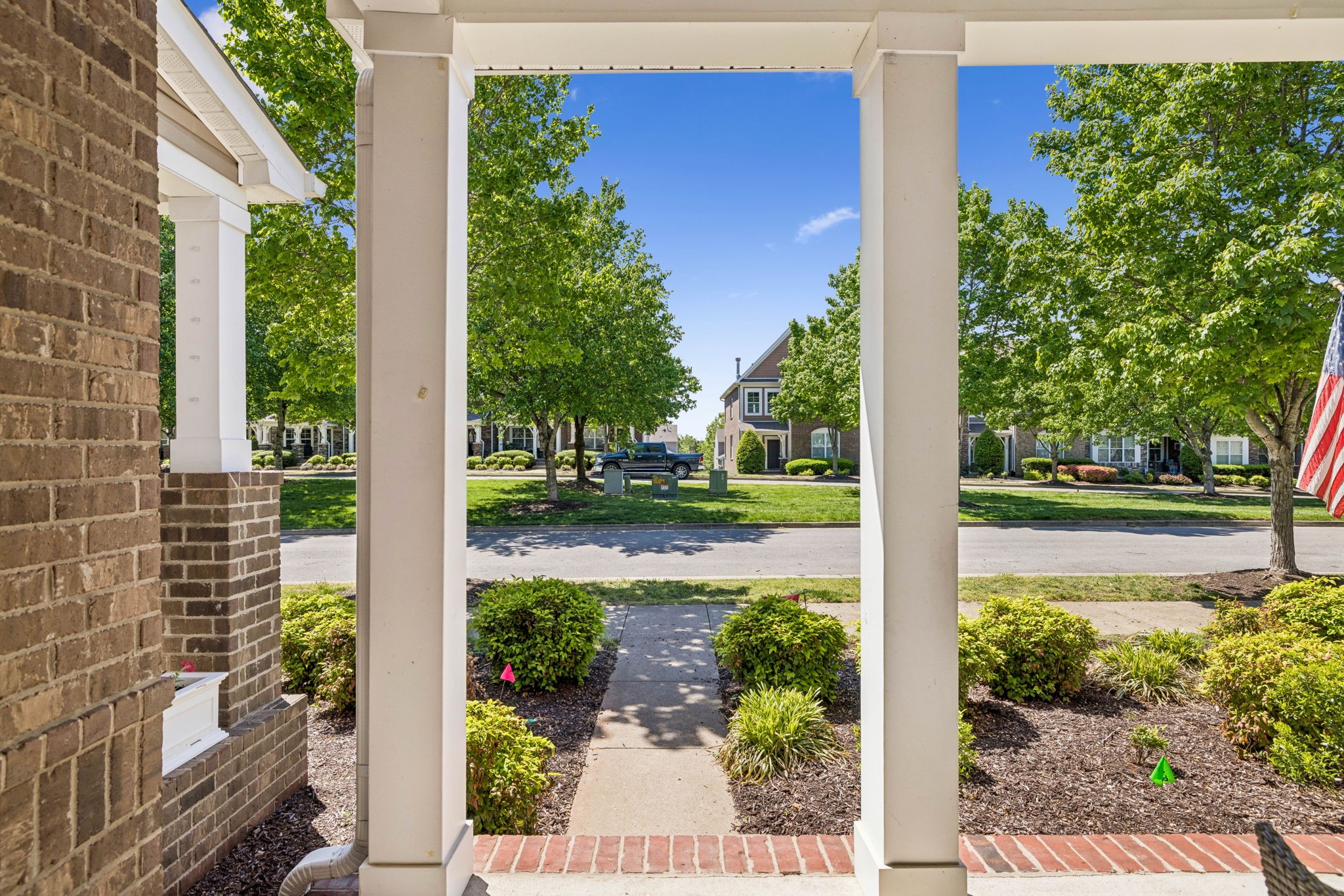 1319 Riverbrook Dr