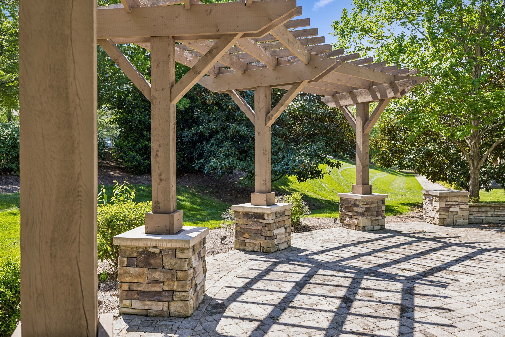 1319 Riverbrook Dr