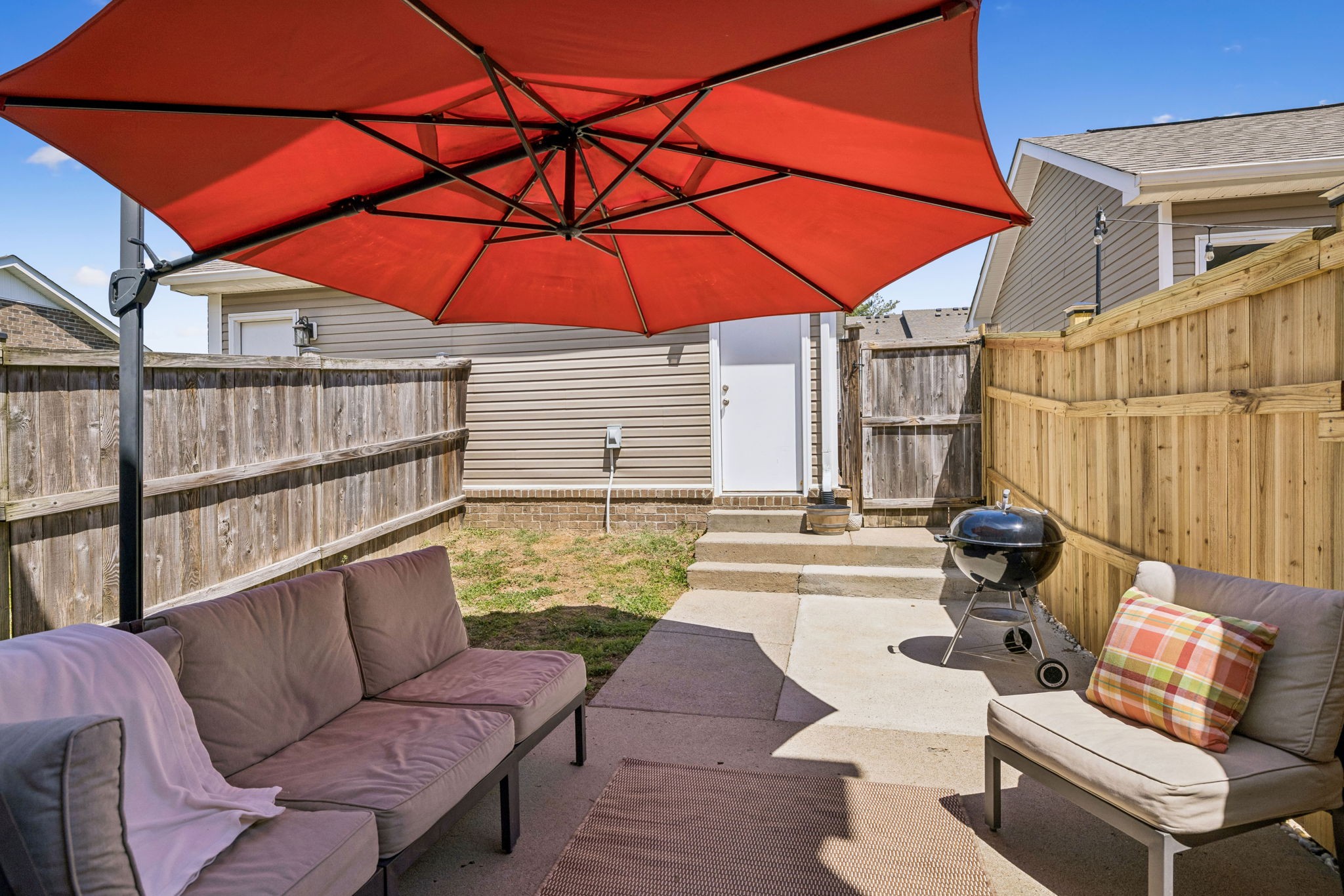 1319 Riverbrook Dr