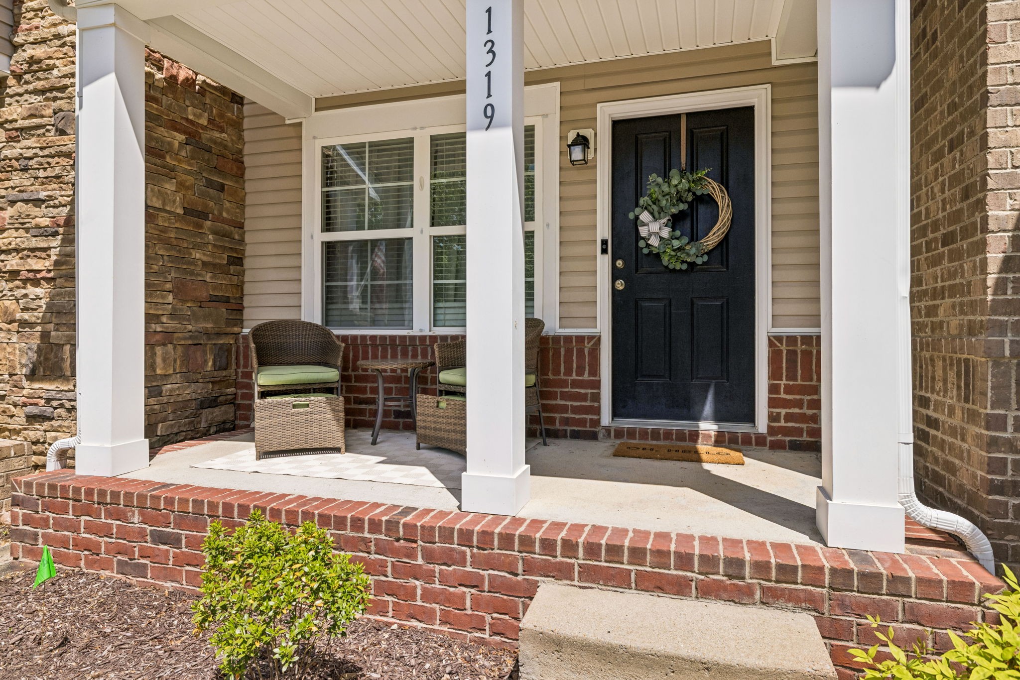 1319 Riverbrook Dr