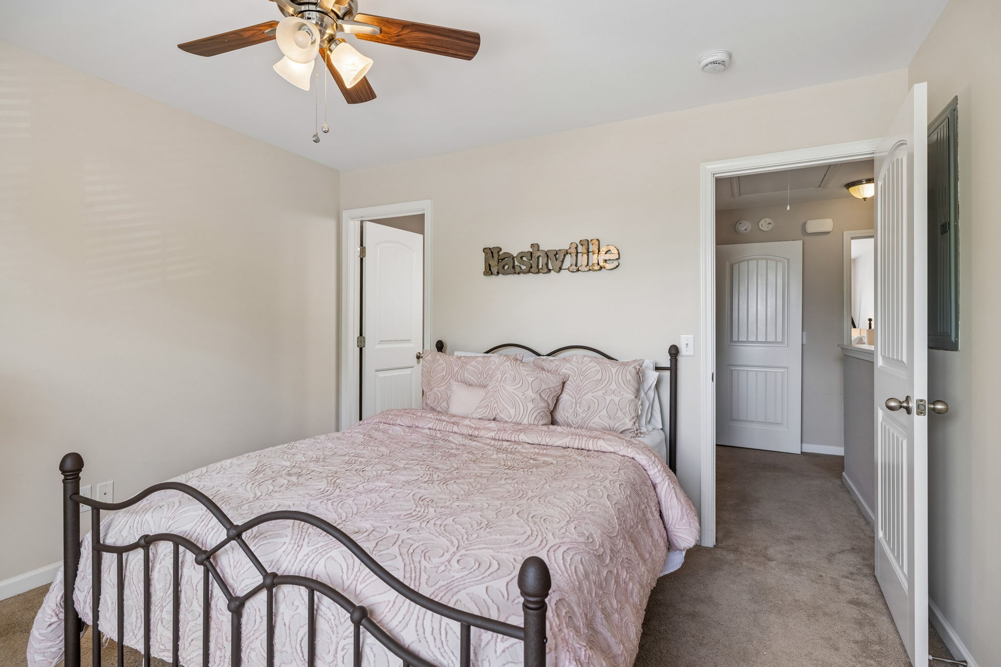 1319 Riverbrook Dr