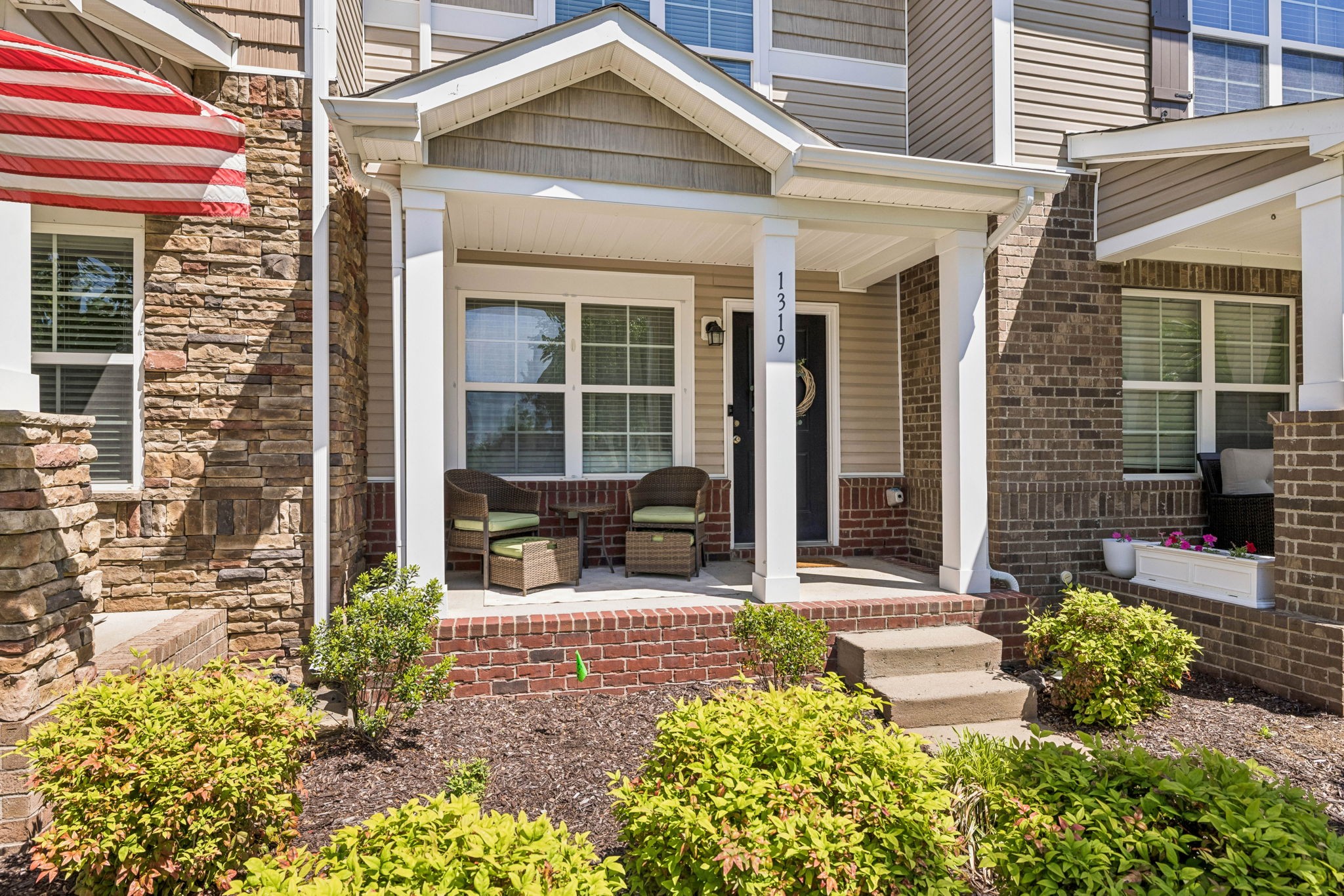 1319 Riverbrook Dr