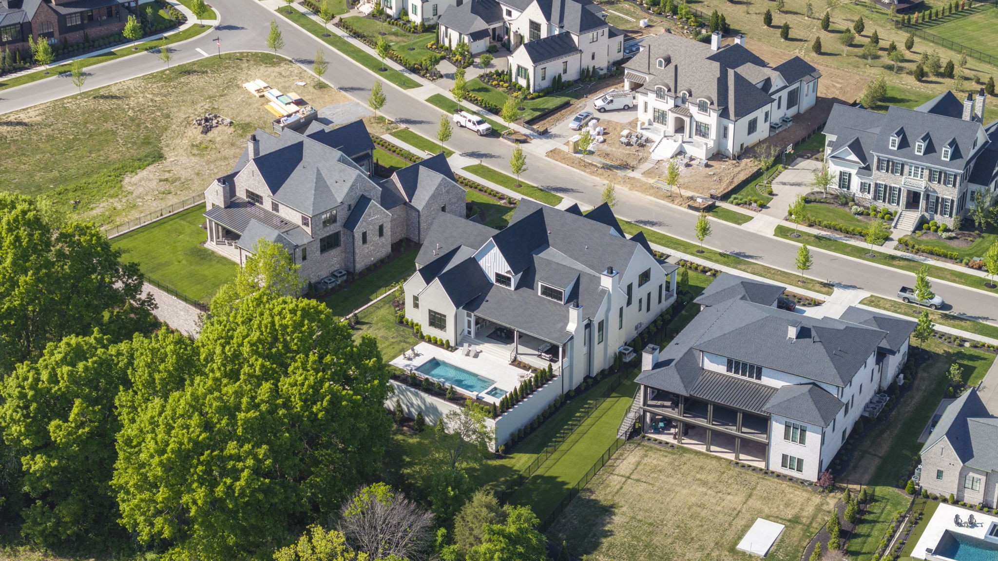 8860 Edgecomb Dr