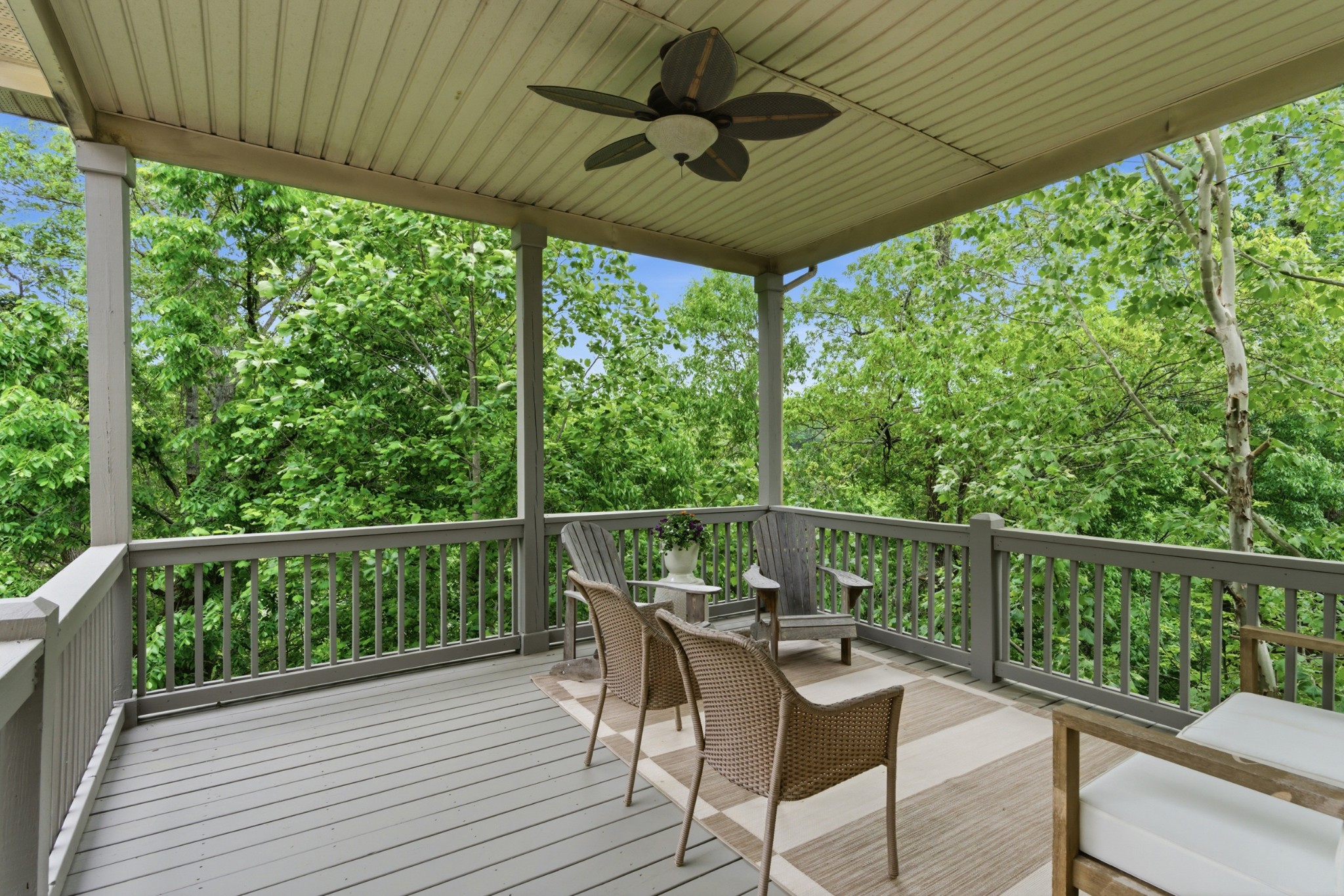 548 Summit Oaks Ct
