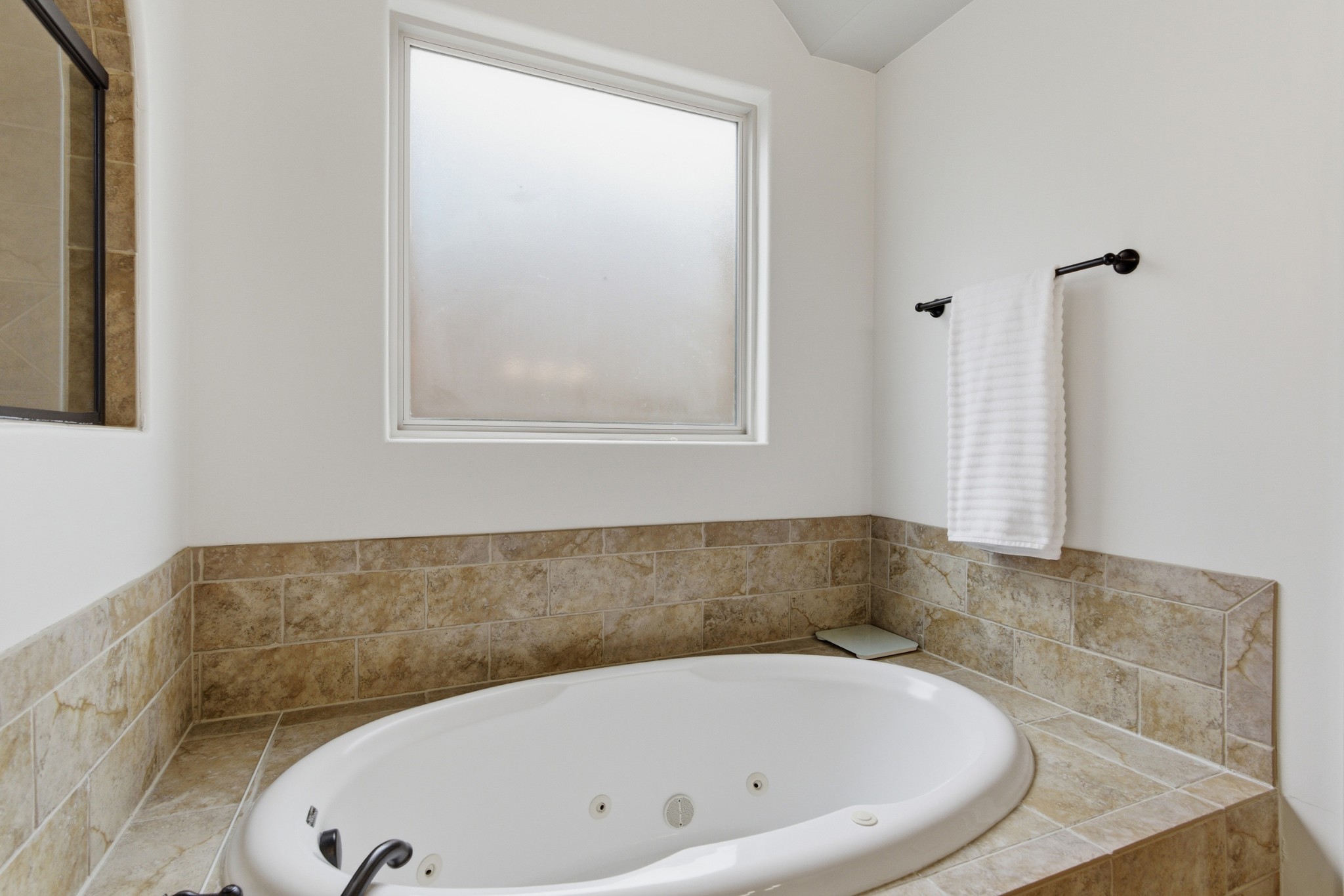 548 Summit Oaks Ct