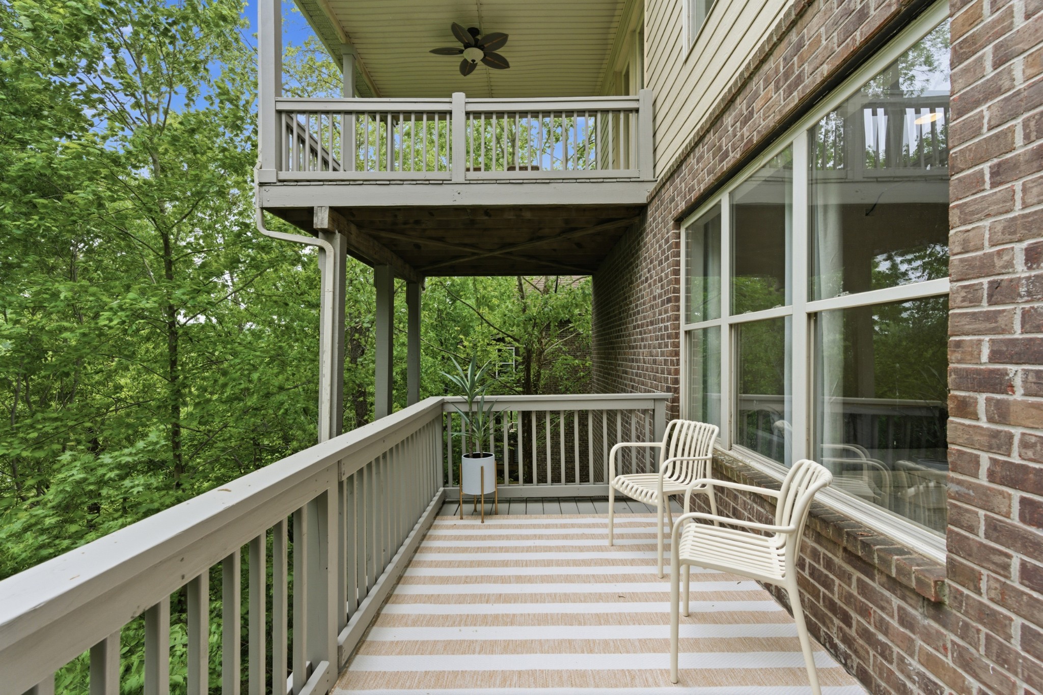 548 Summit Oaks Ct