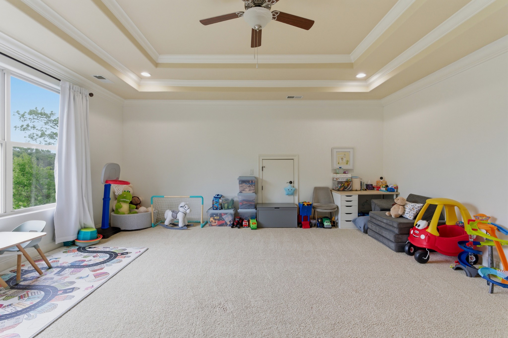 548 Summit Oaks Ct