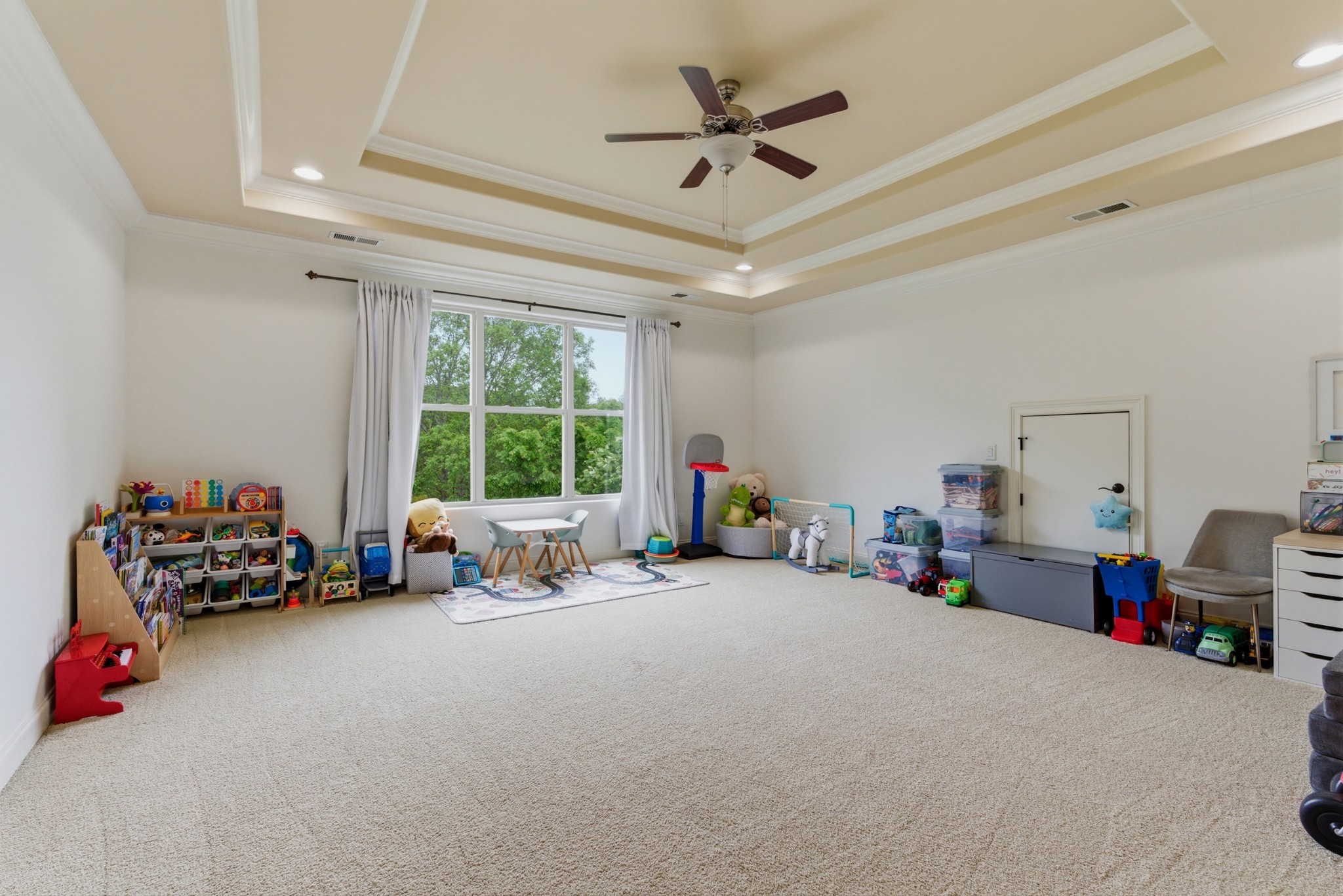 548 Summit Oaks Ct