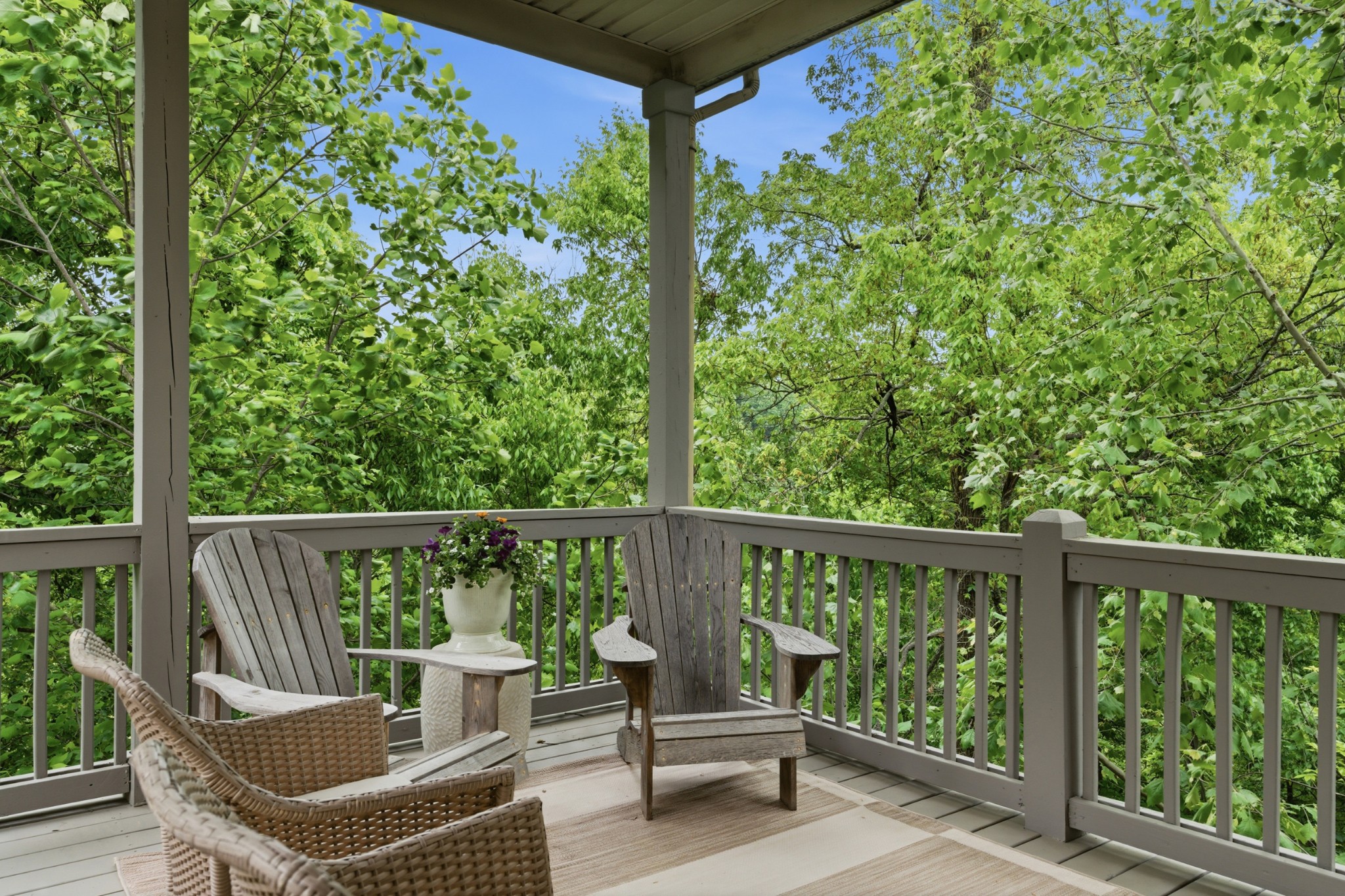548 Summit Oaks Ct