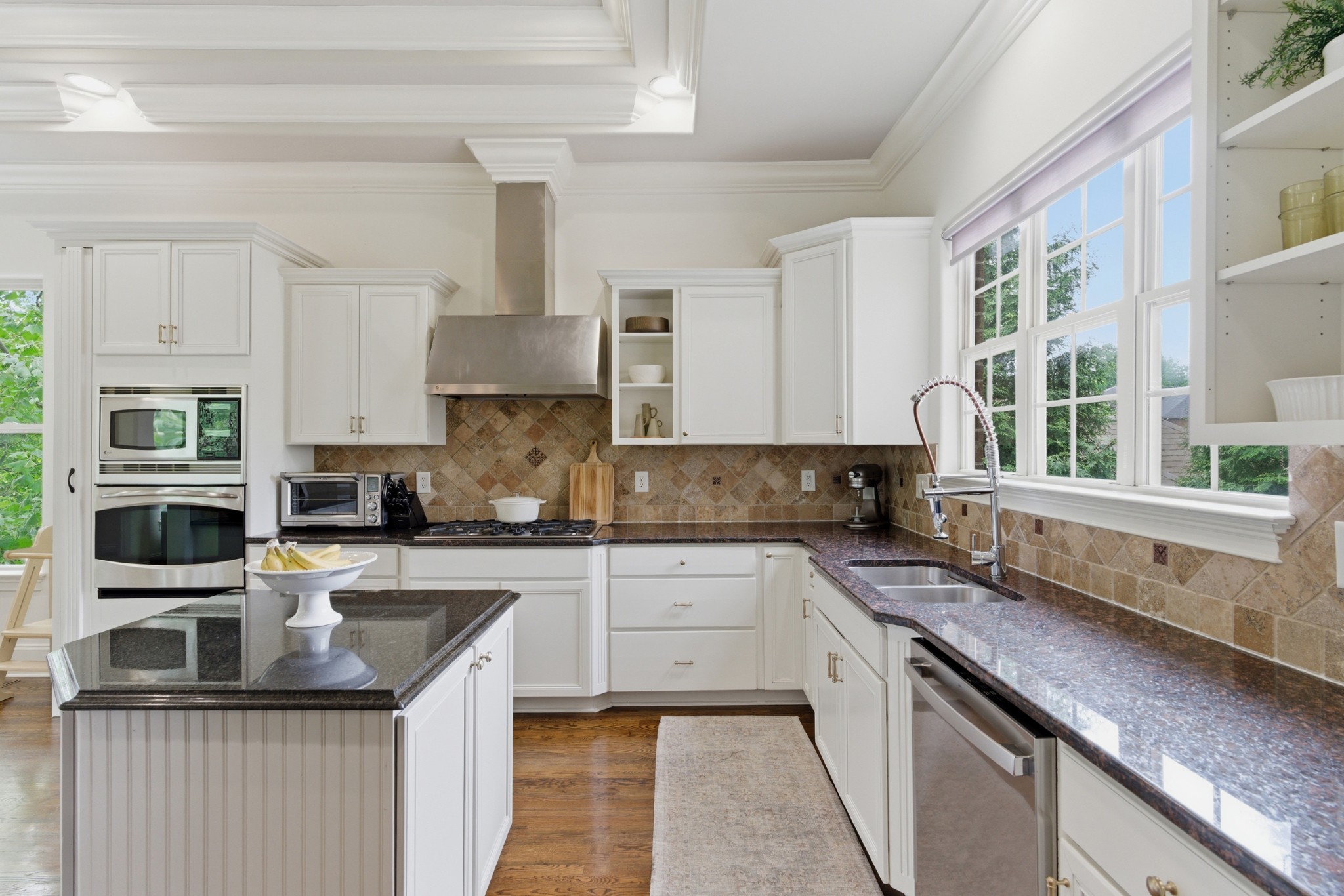 548 Summit Oaks Ct