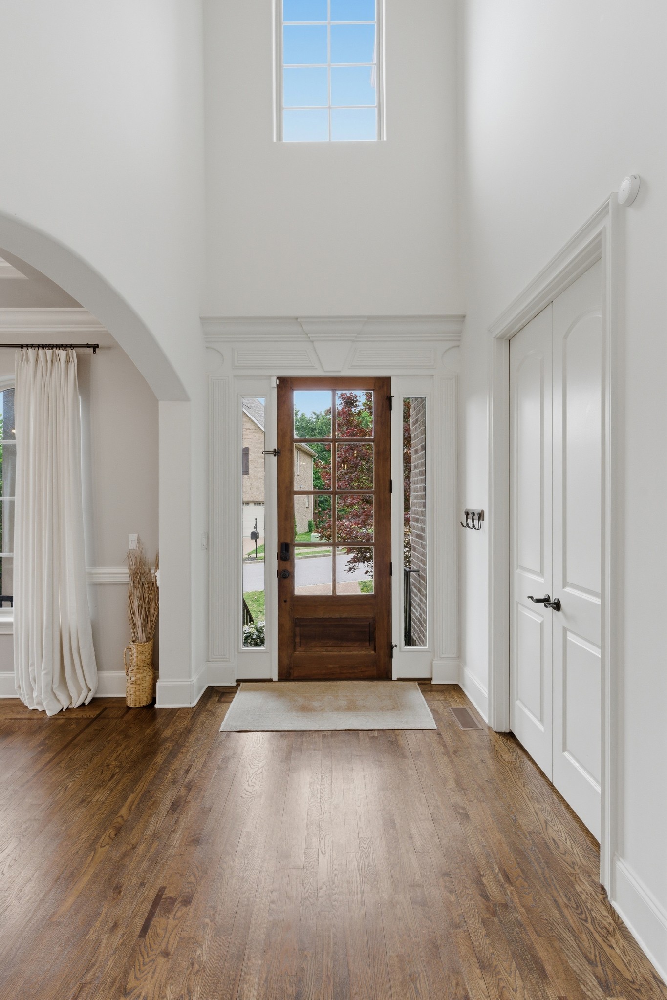 548 Summit Oaks Ct