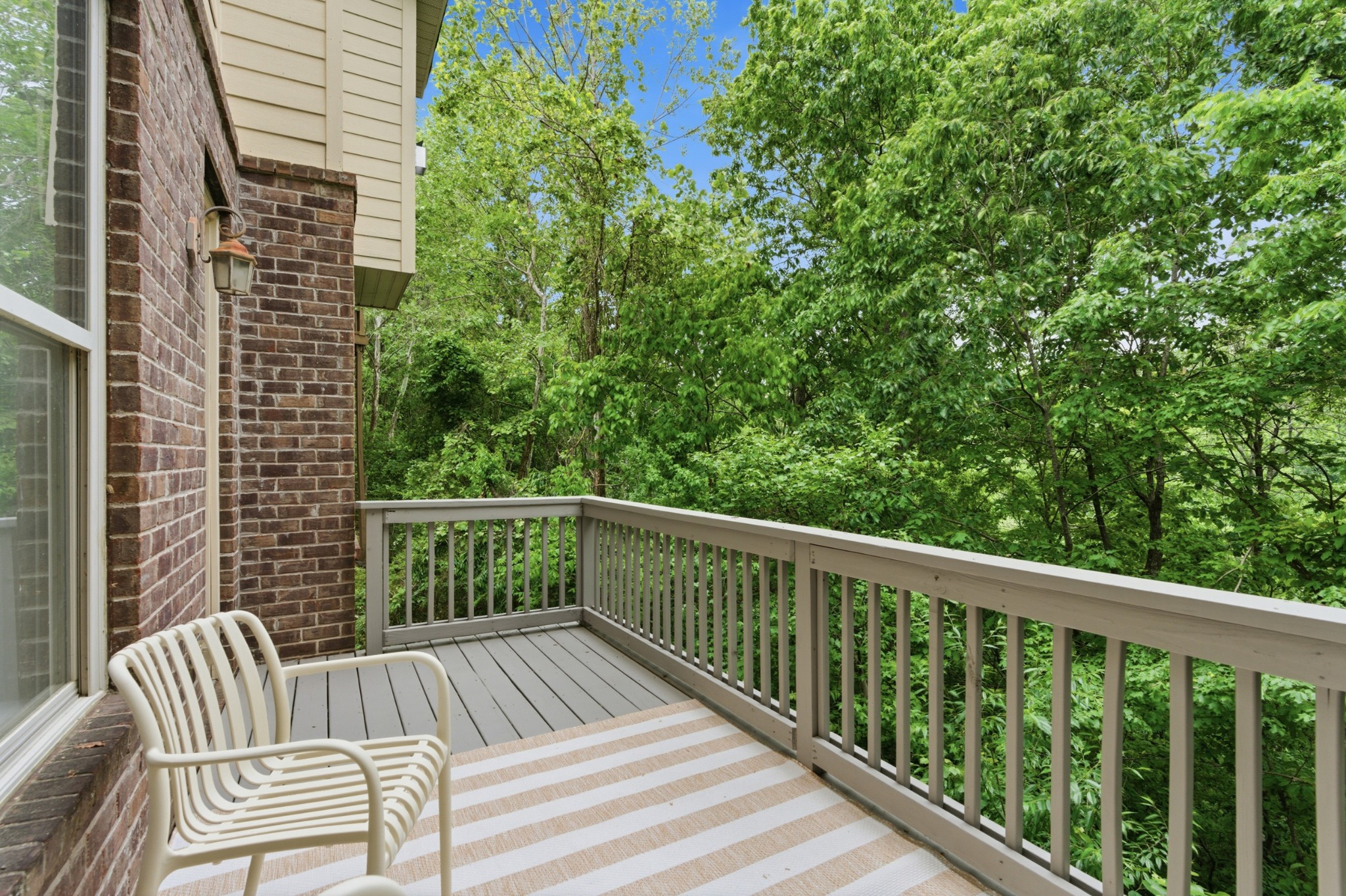 548 Summit Oaks Ct