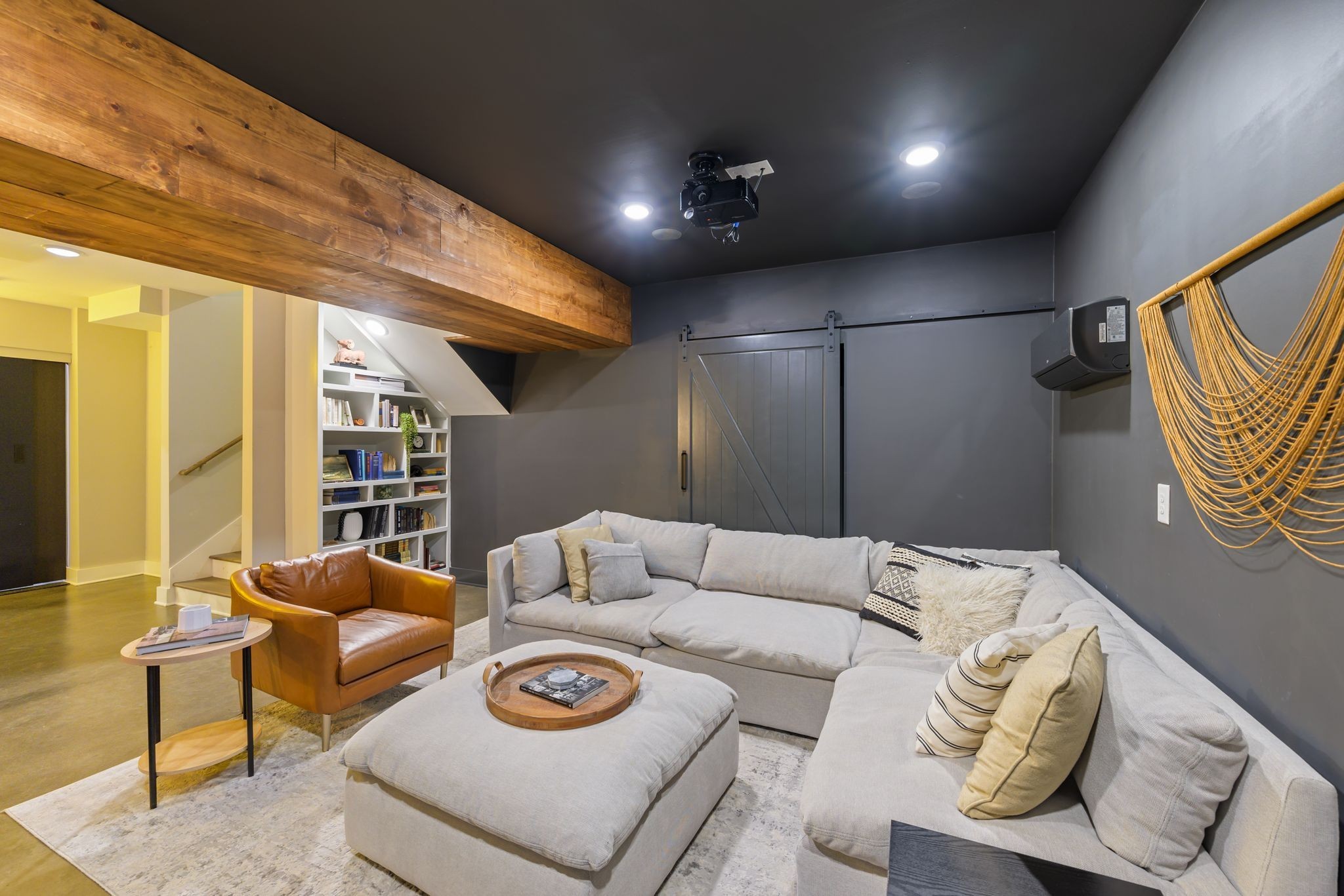2676 Hartford Dr