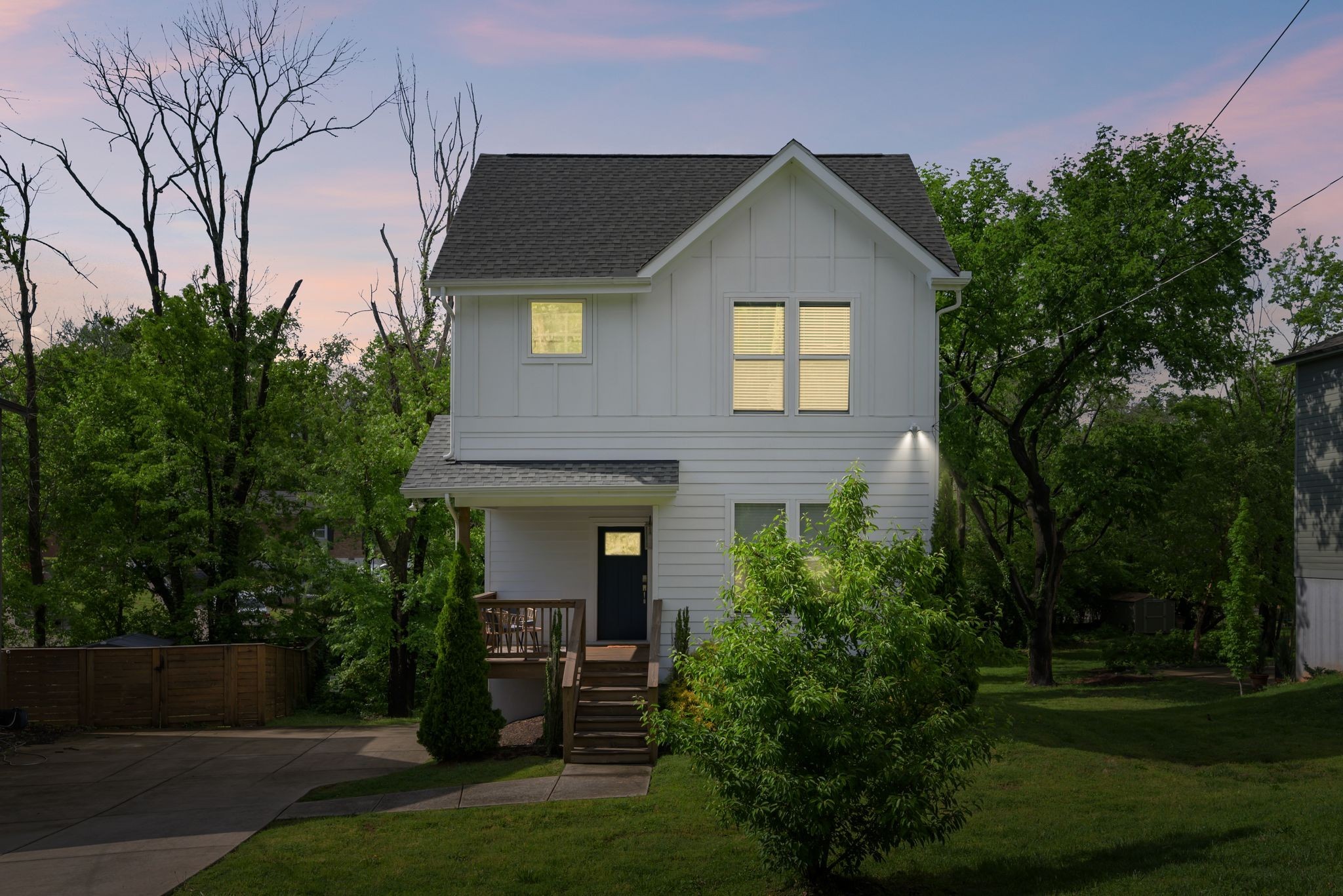 2676 Hartford Dr