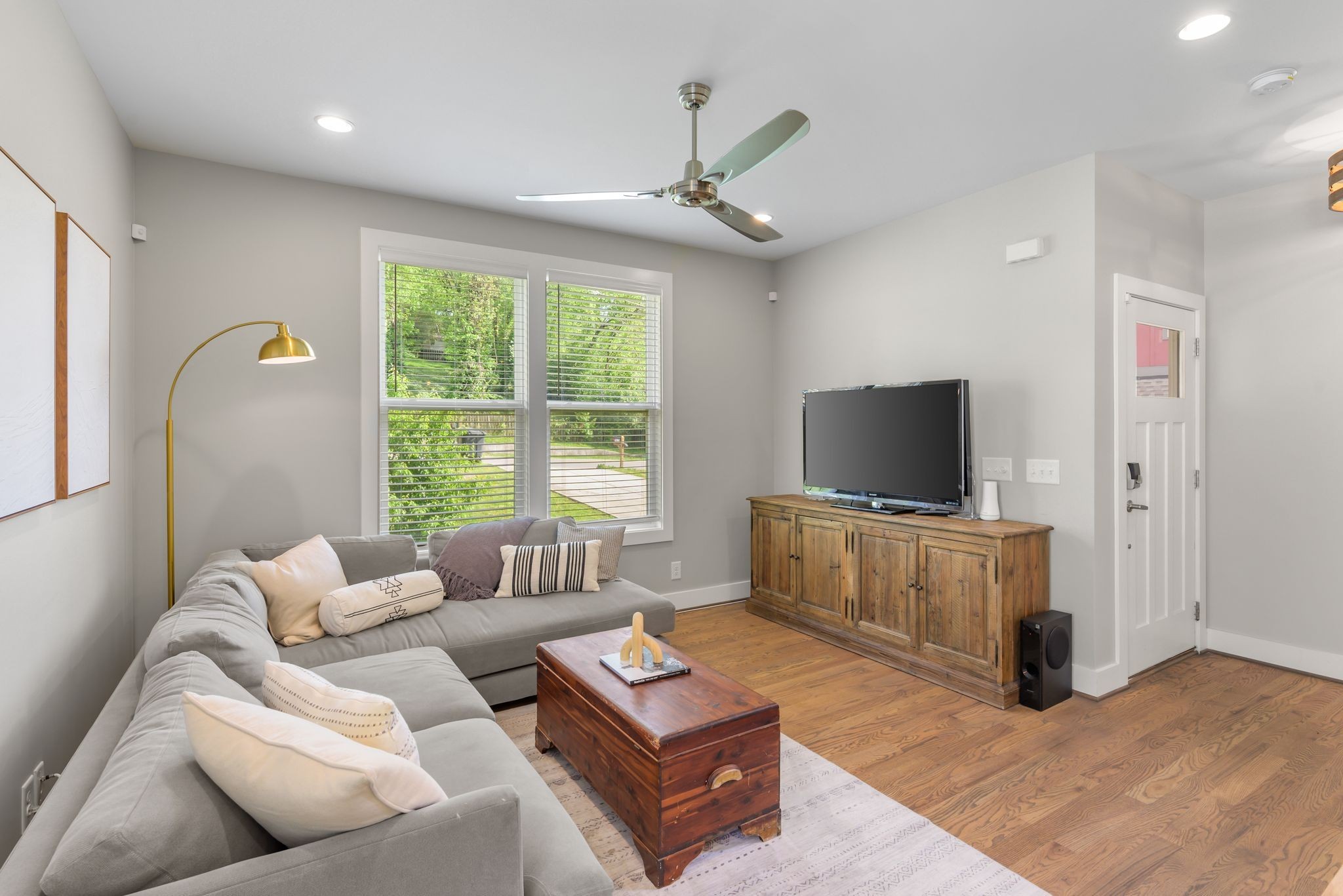 2676 Hartford Dr