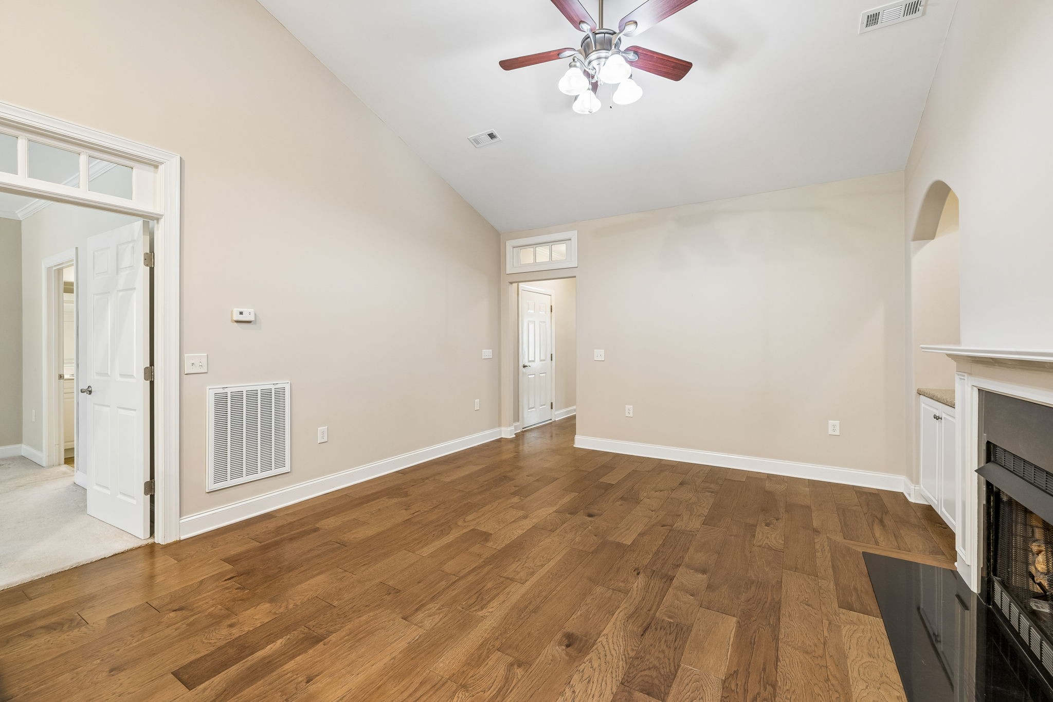112 Westview Dr