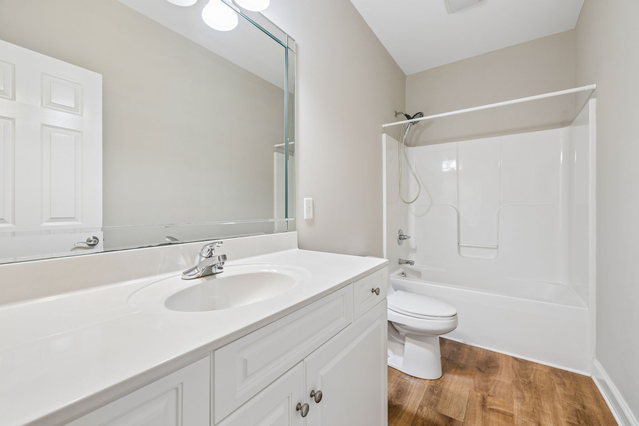 112 Westview Dr