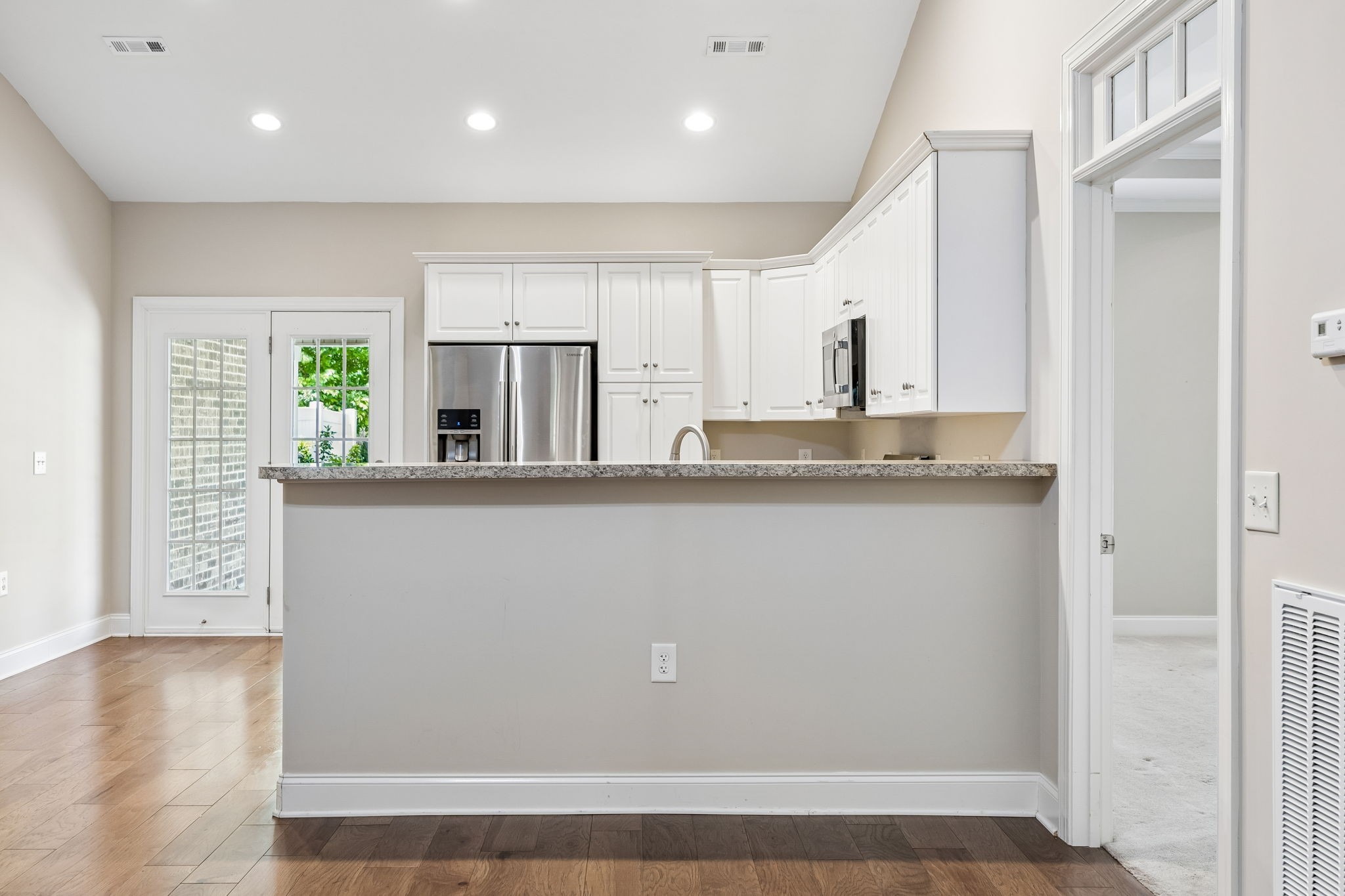 112 Westview Dr