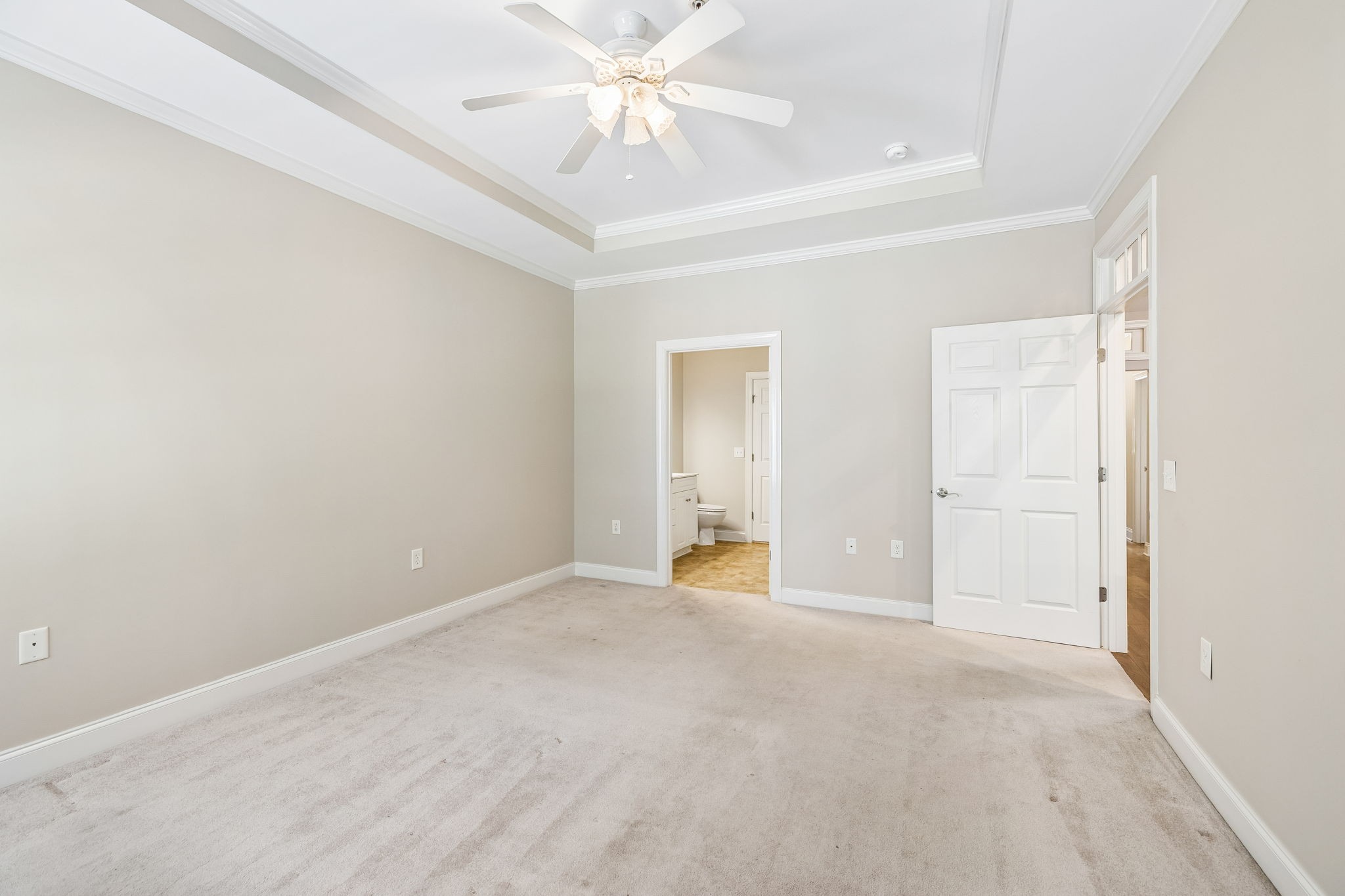112 Westview Dr