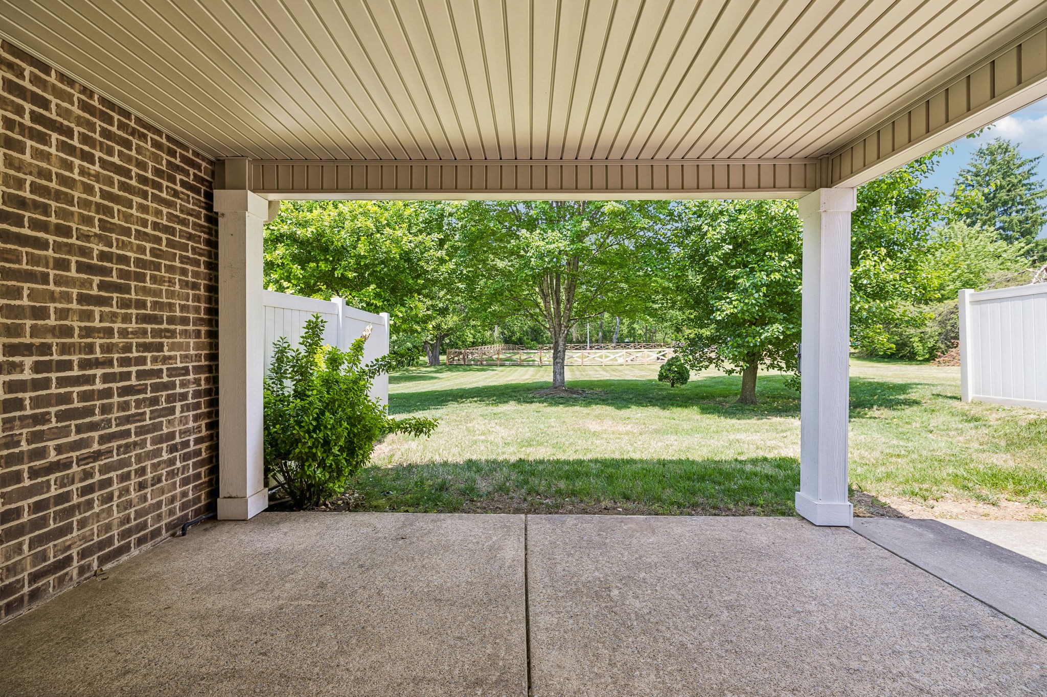 112 Westview Dr