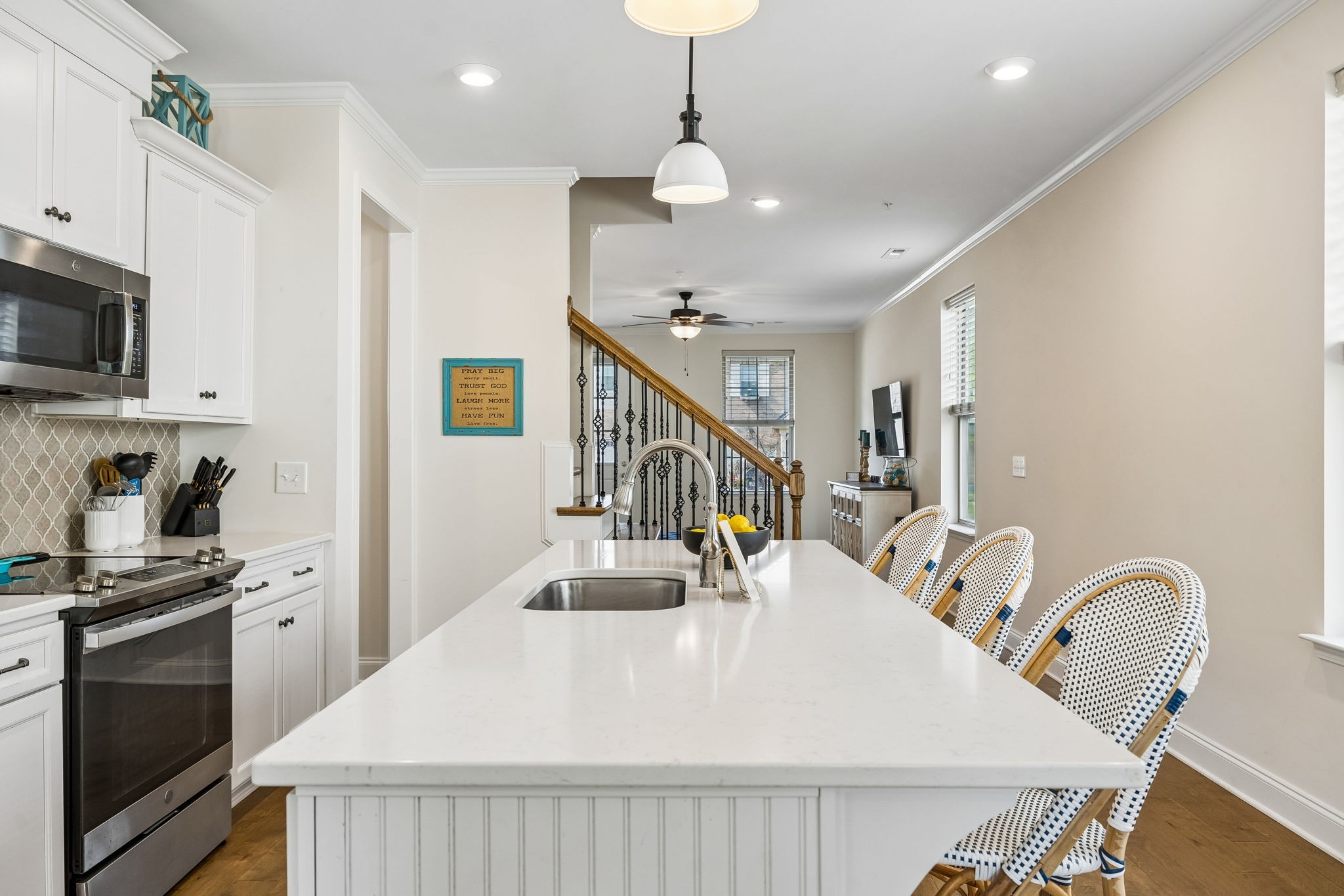 3148 Sassafras Ln