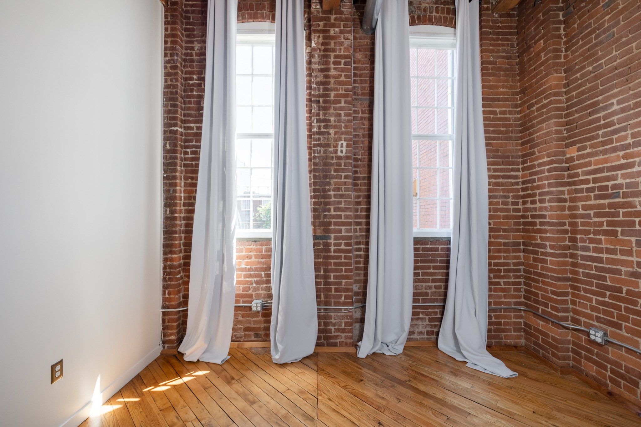 1400 Rosa L Parks Blvd Unit: 333