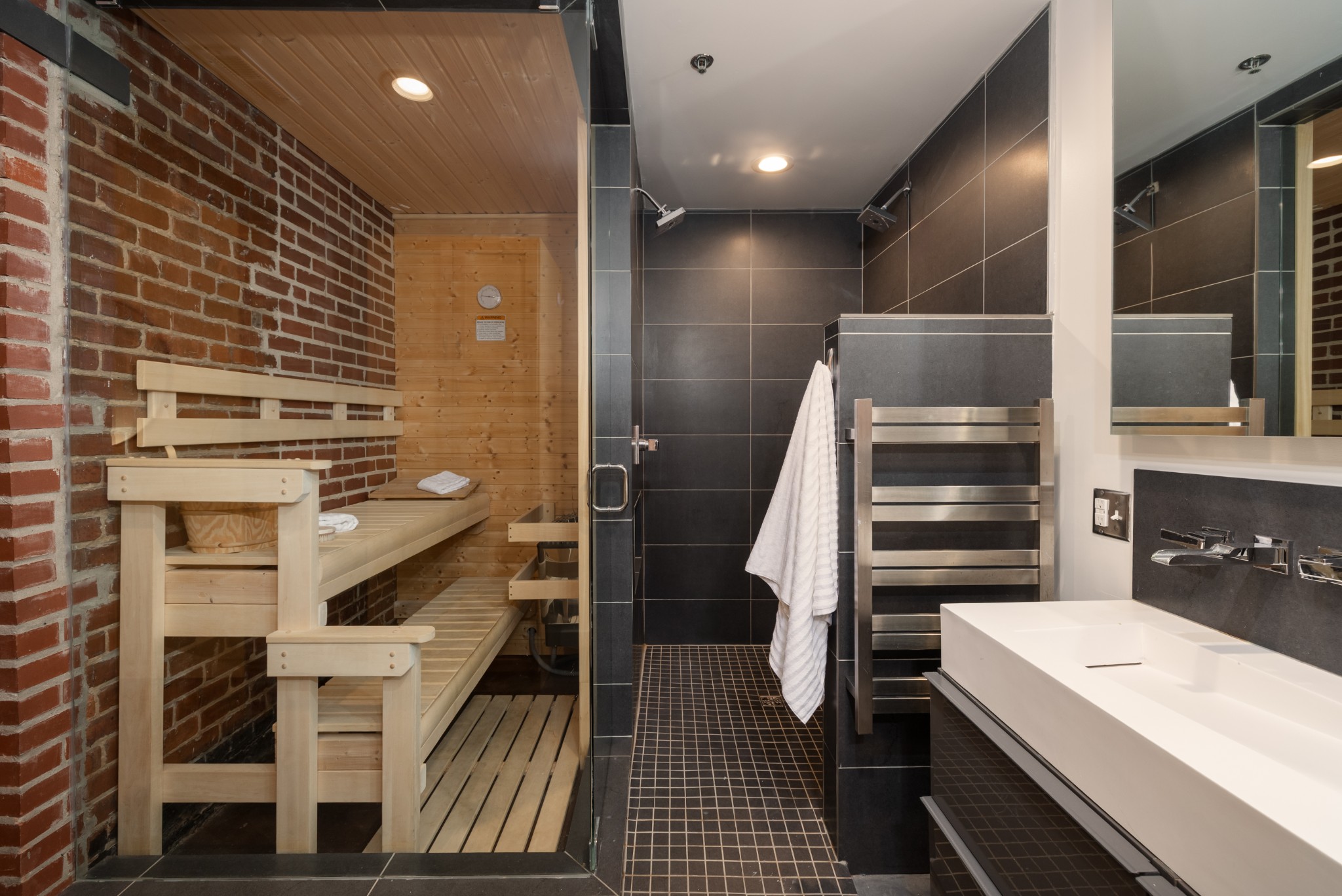 1400 Rosa L Parks Blvd Unit: 333