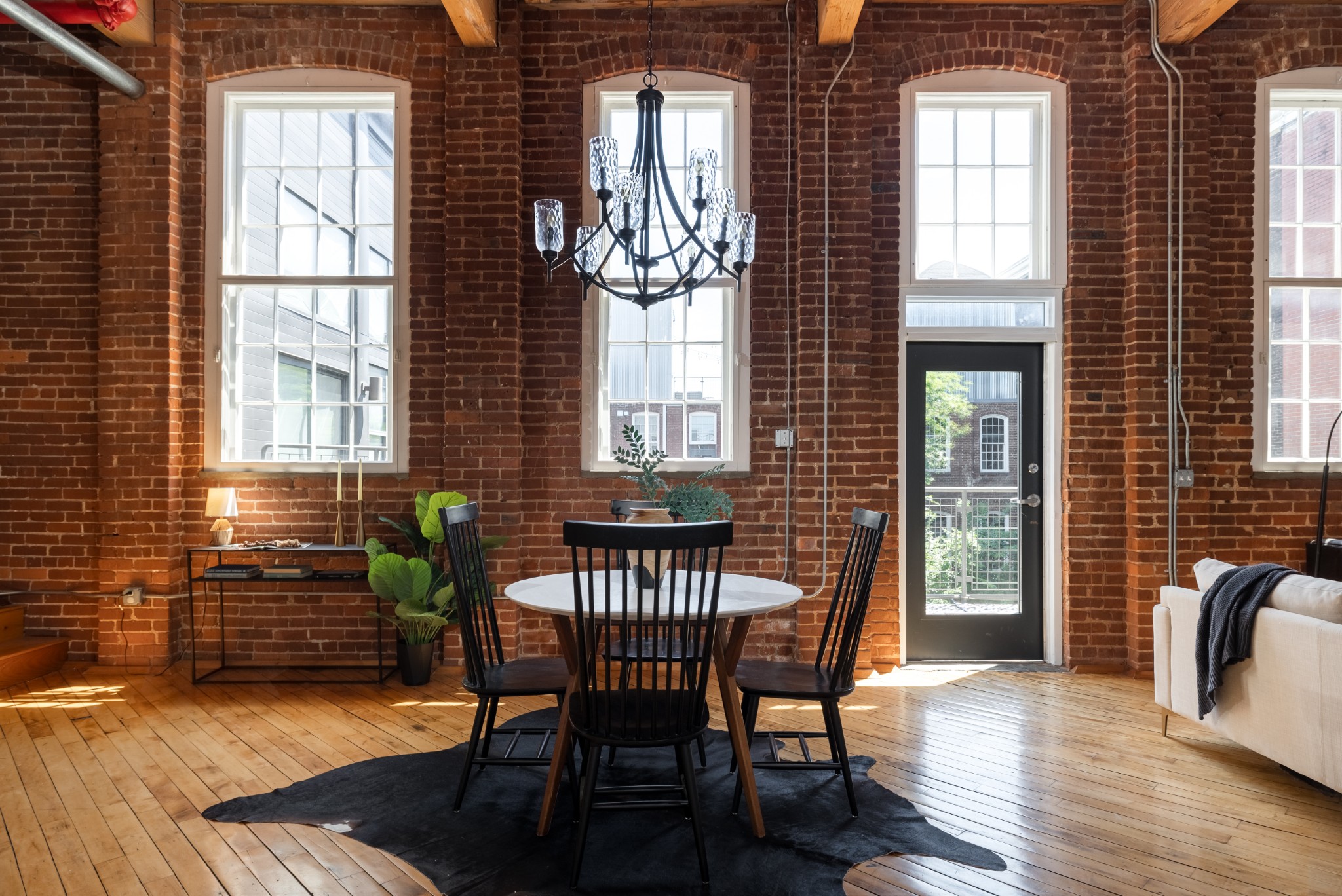 1400 Rosa L Parks Blvd Unit: 333