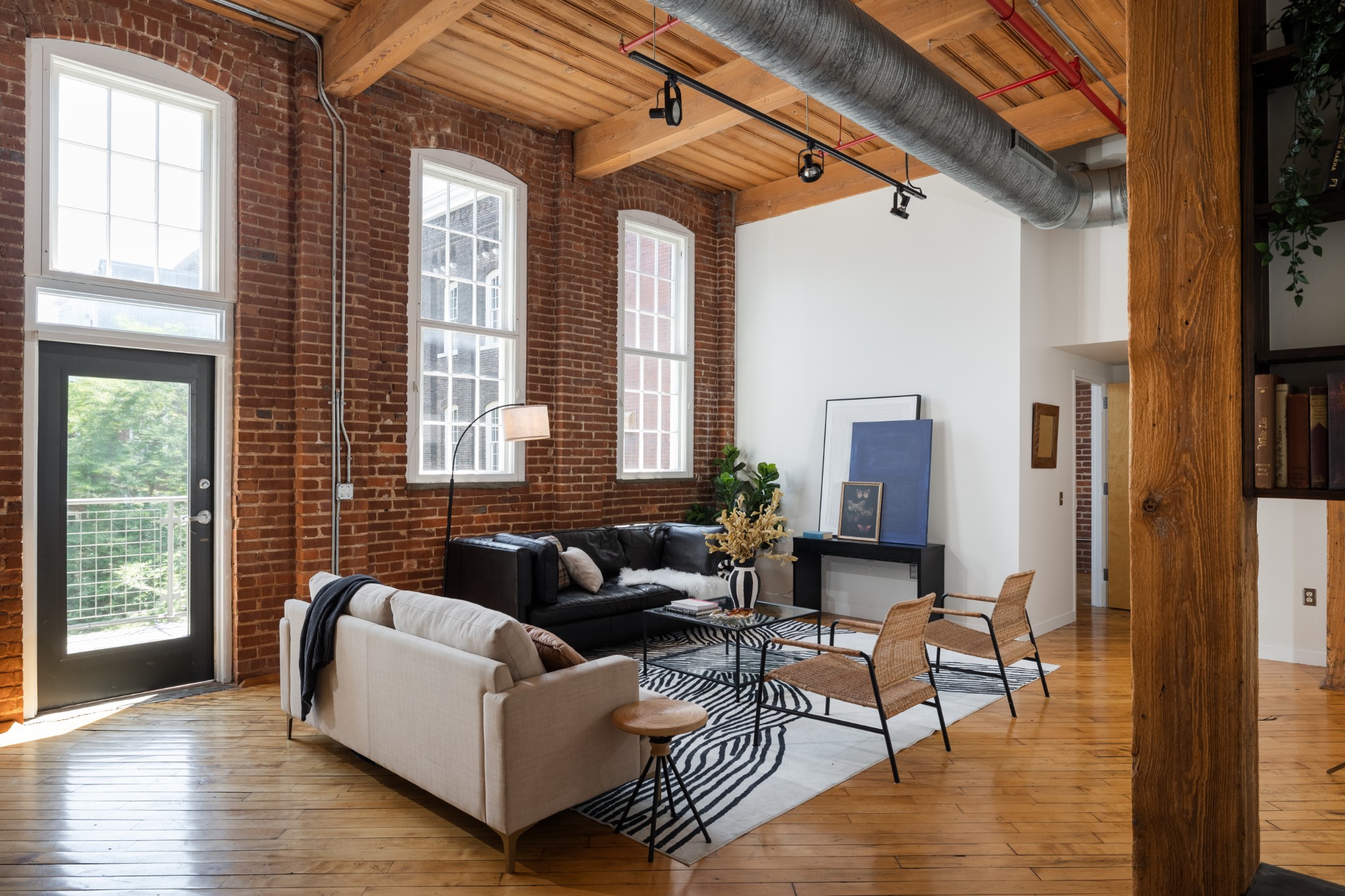 1400 Rosa L Parks Blvd Unit: 333