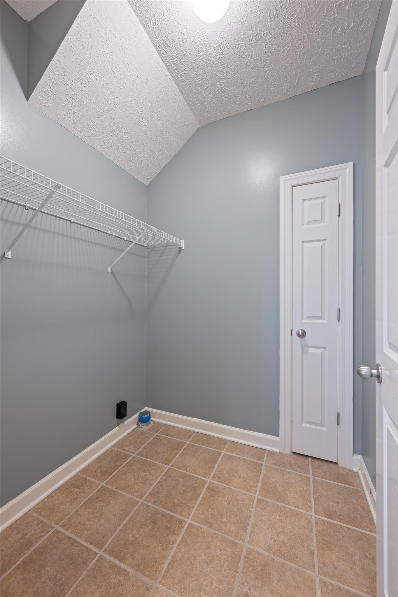 319 Eclipse Dr