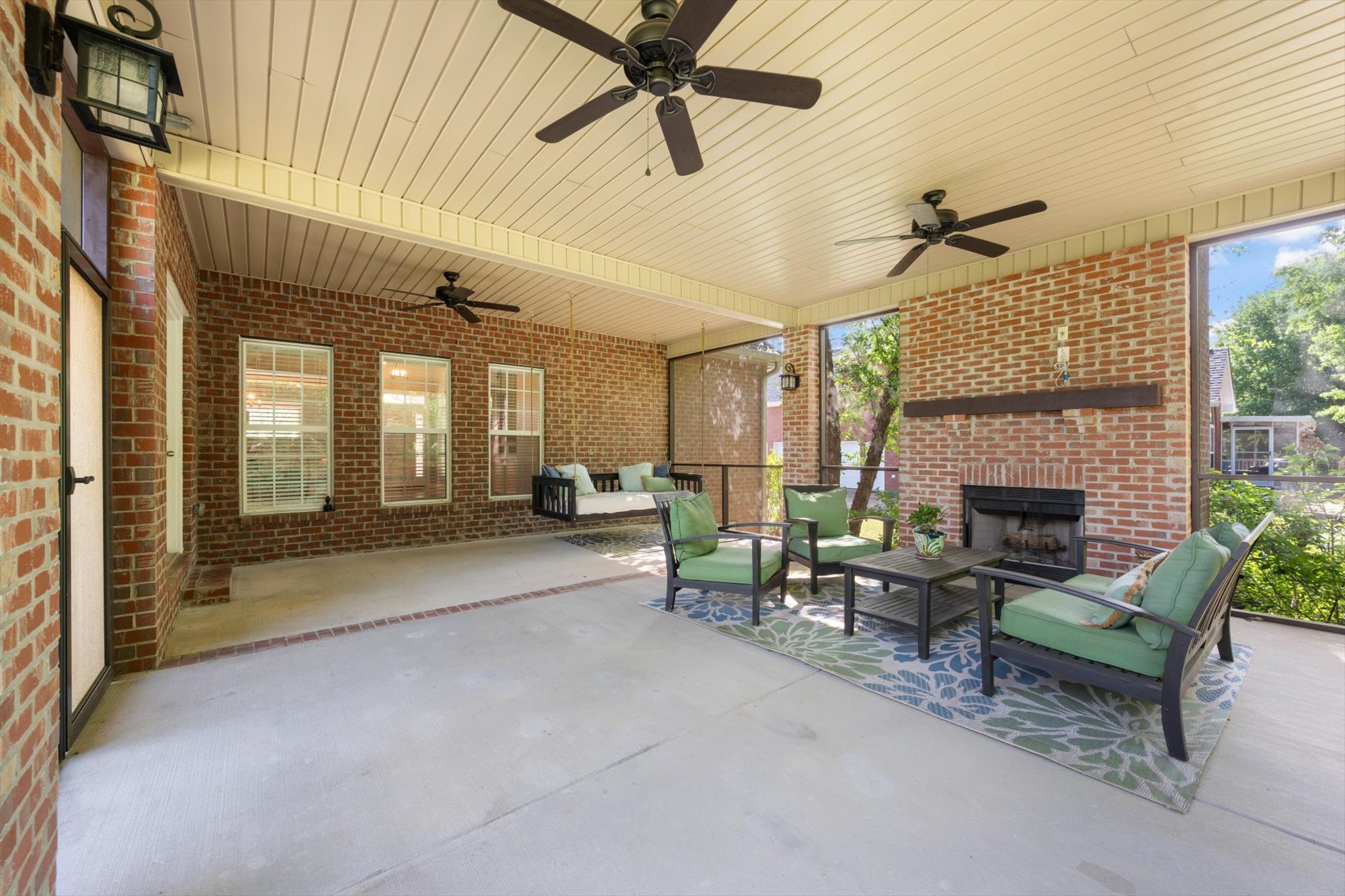 319 Eclipse Dr