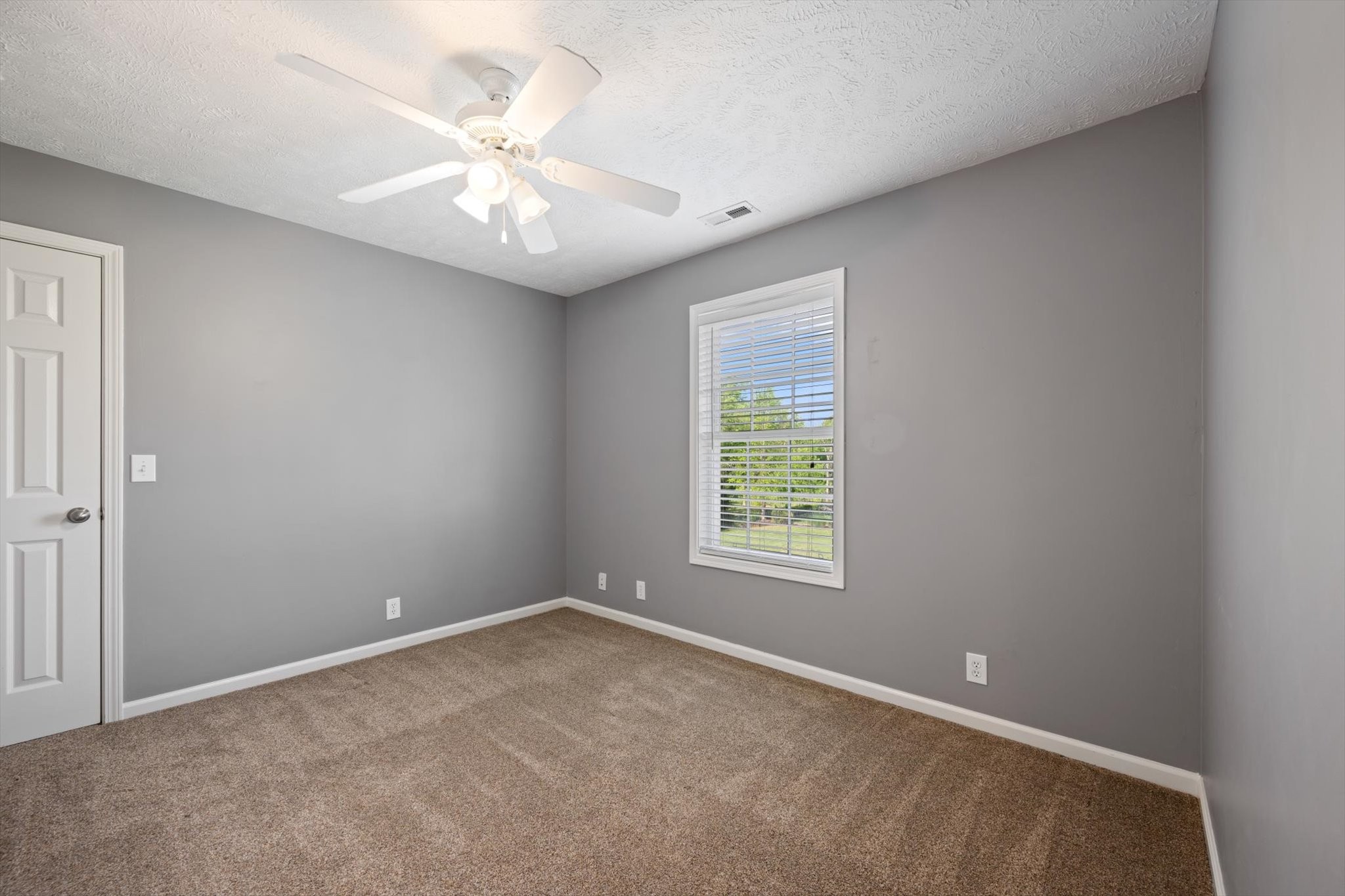 319 Eclipse Dr