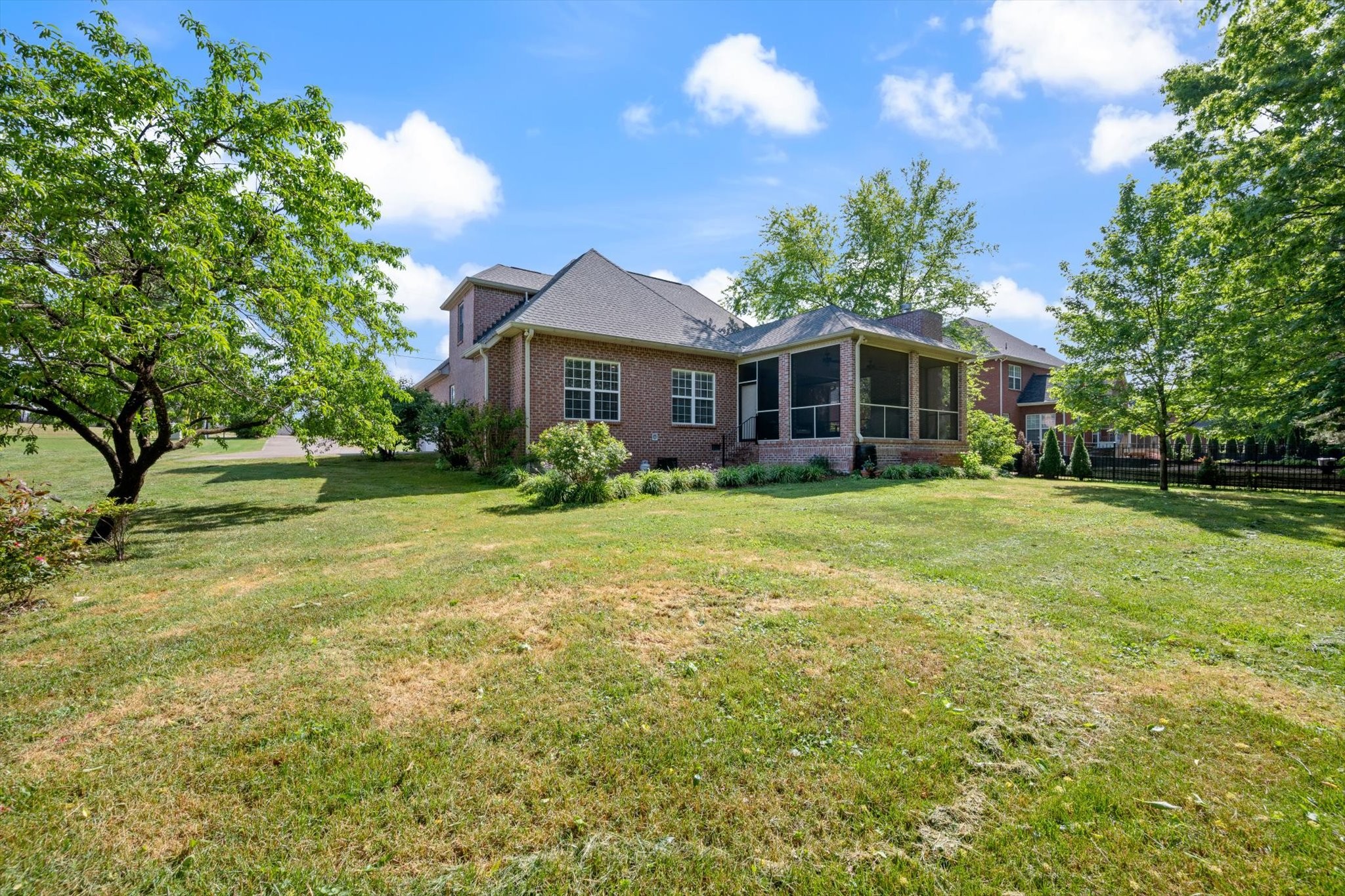 319 Eclipse Dr