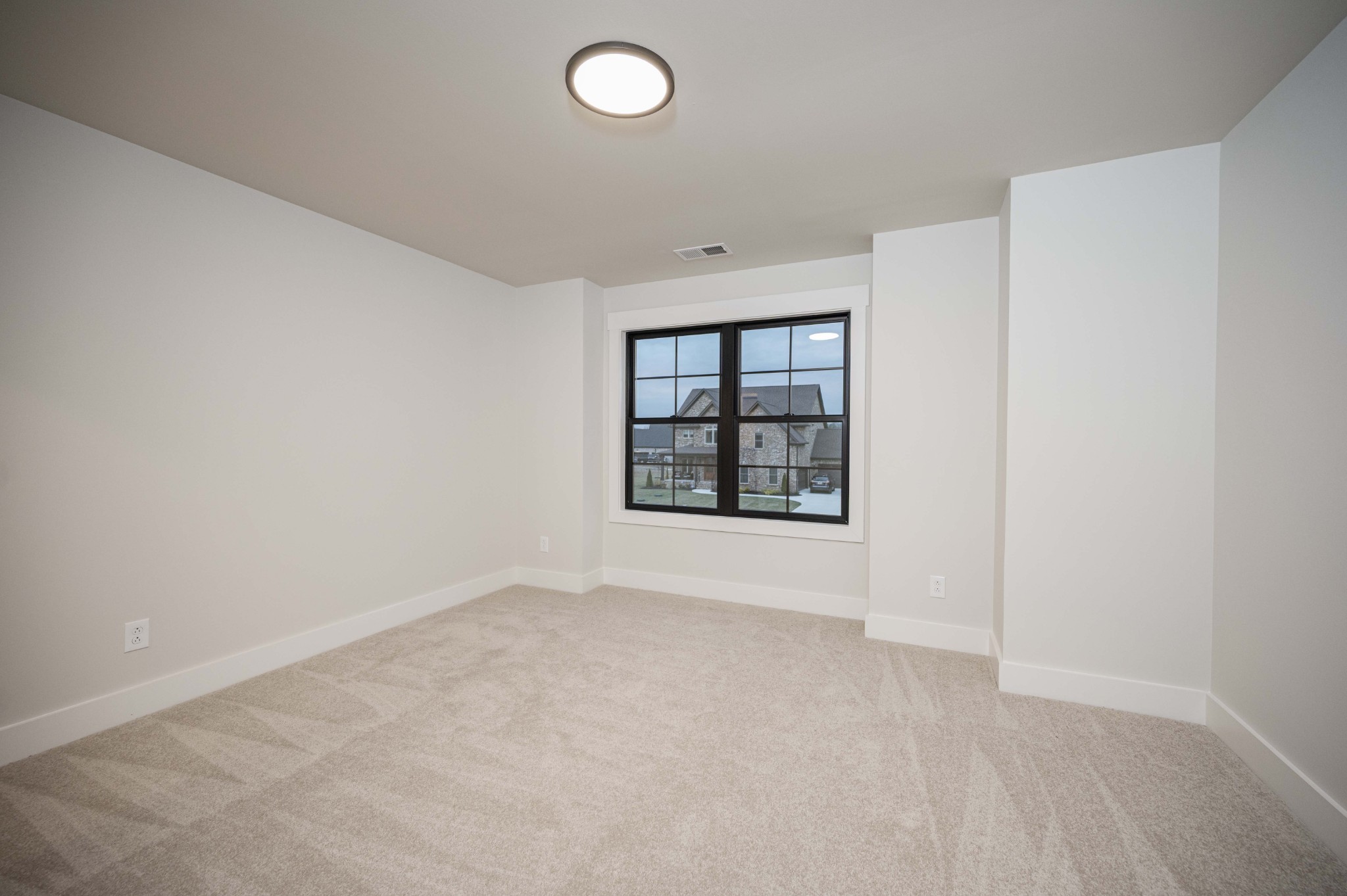 2829 Canfield Dr